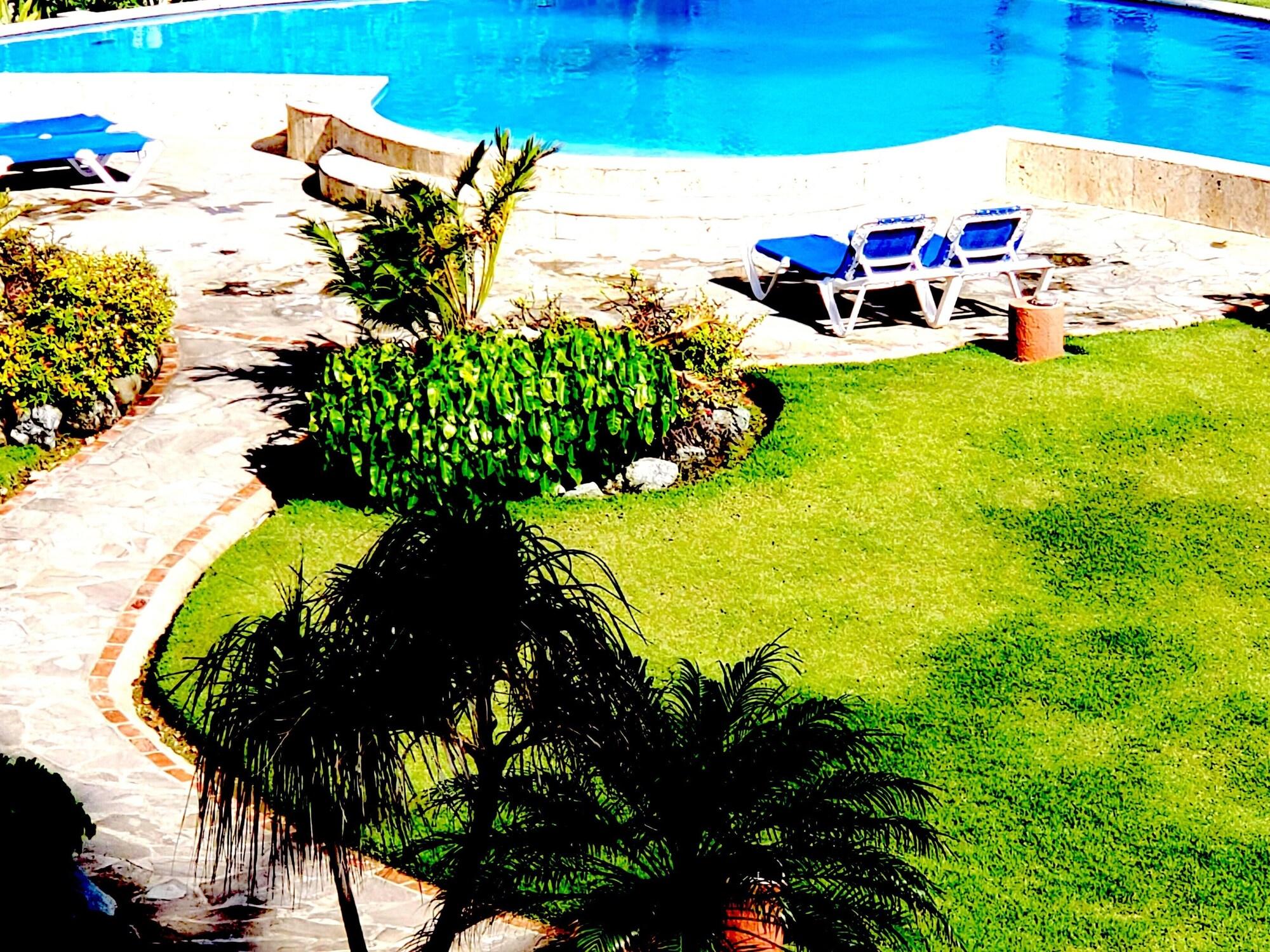 Vista Piscina KiteBeach Agualina Oceanfront Condo Complex in Hotel