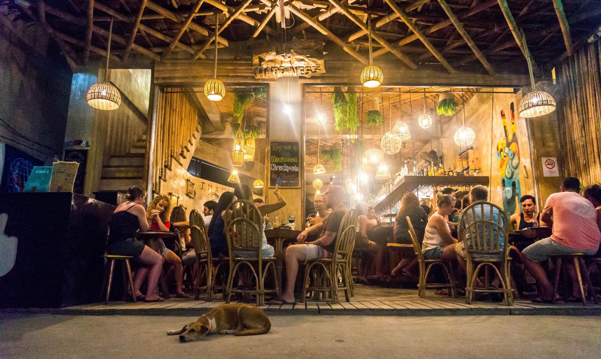 Restaurant Happiness Hostel El Nido