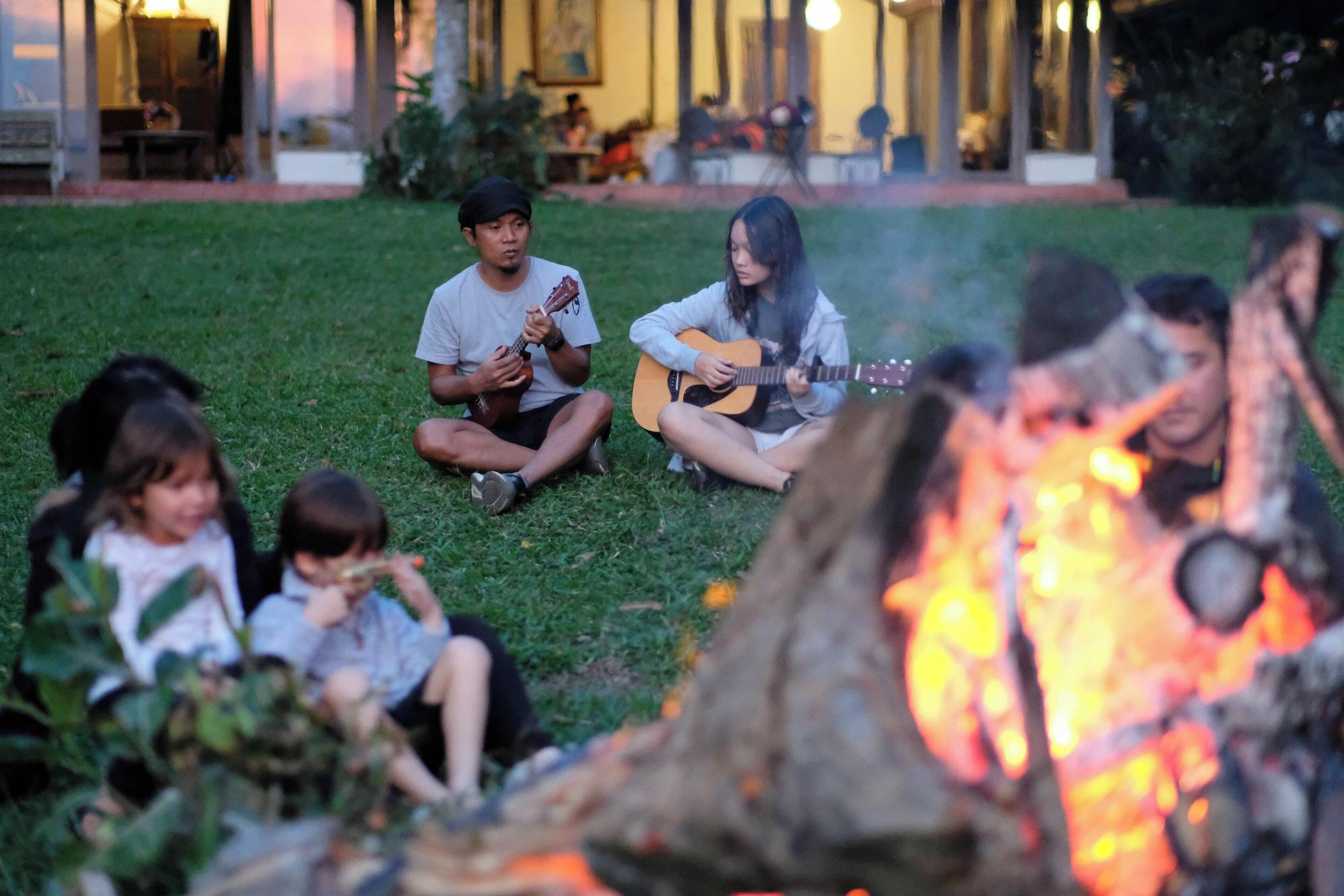 Vista Piscina Peaceful Organic Farmhouse Retreat with Stunning Views