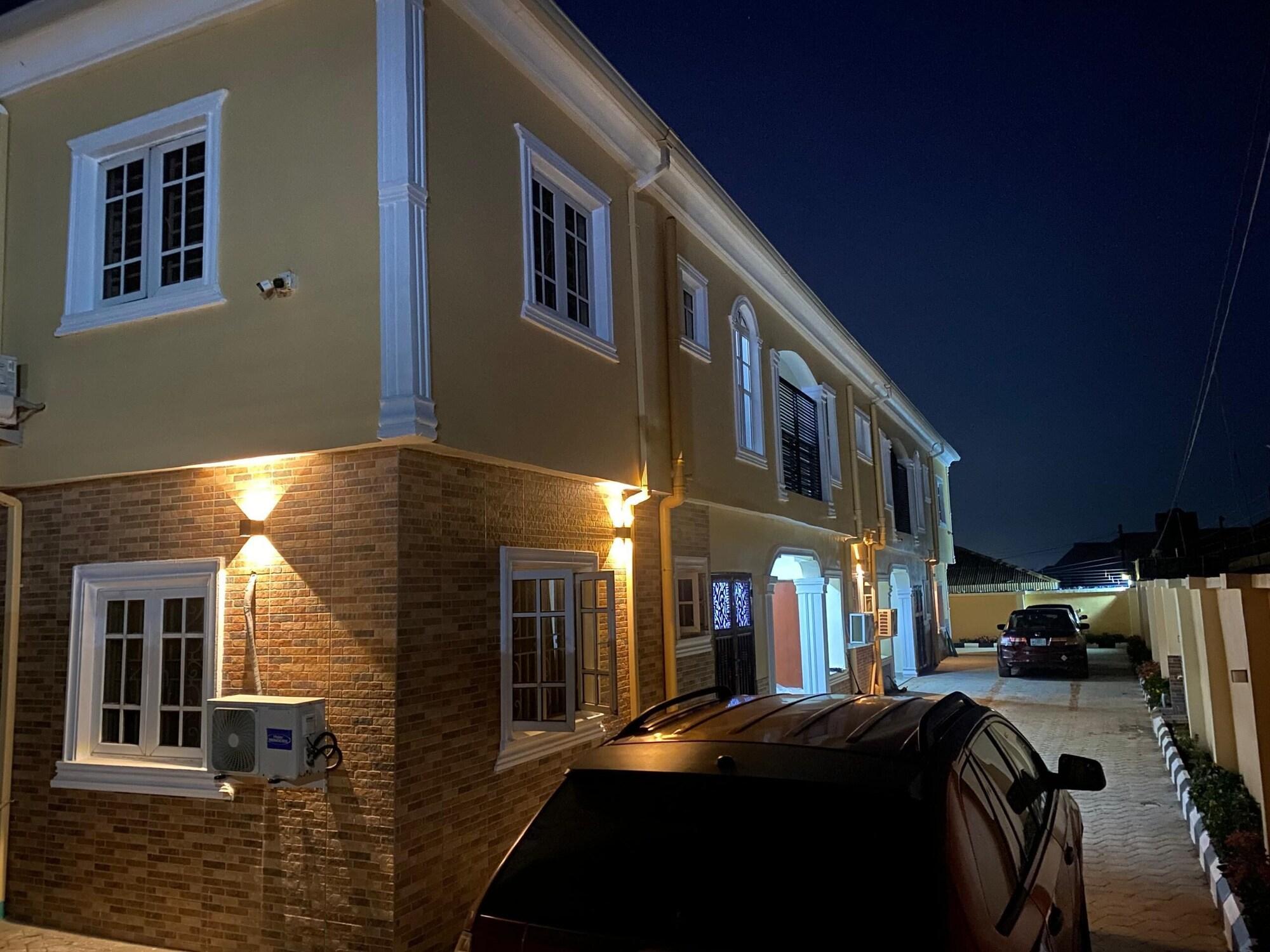 Varios ADONAI GUESTHOUSE