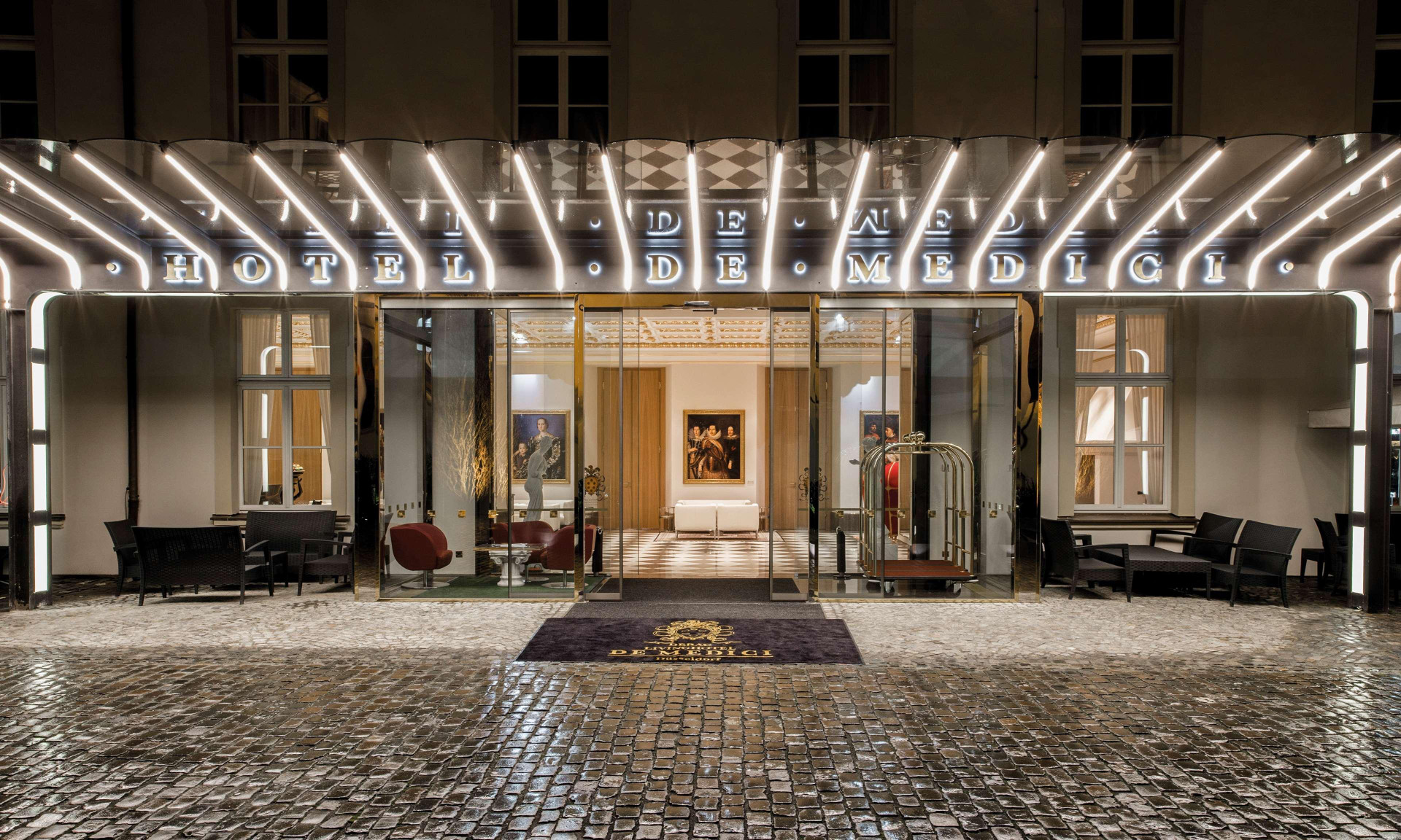 Vista Exterior Living Hotel De Medici