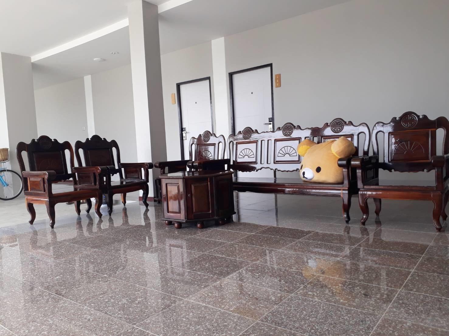 Vista Lobby Golden Teak Ville