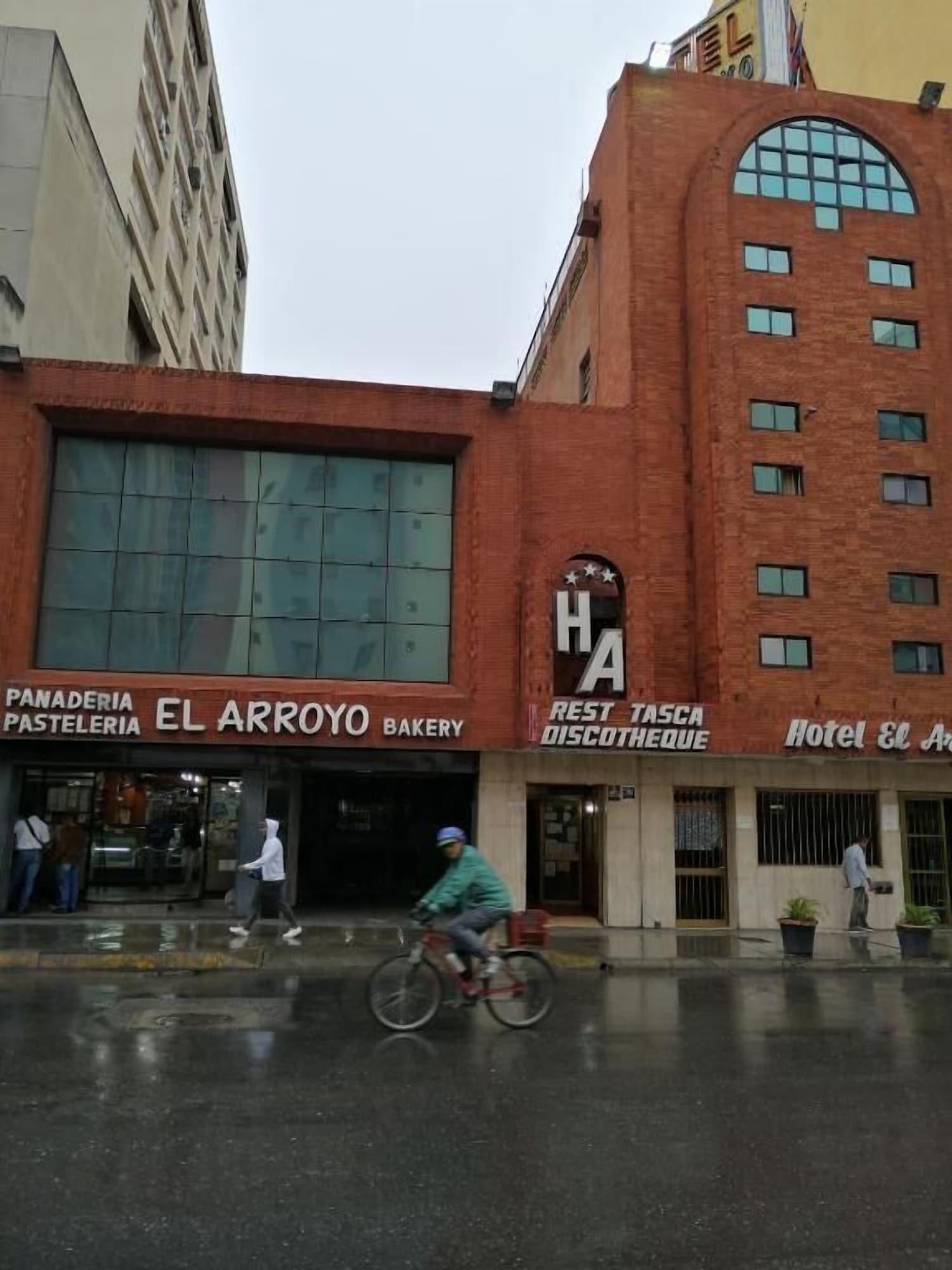 Vista Exterior Hotel El Arroyo