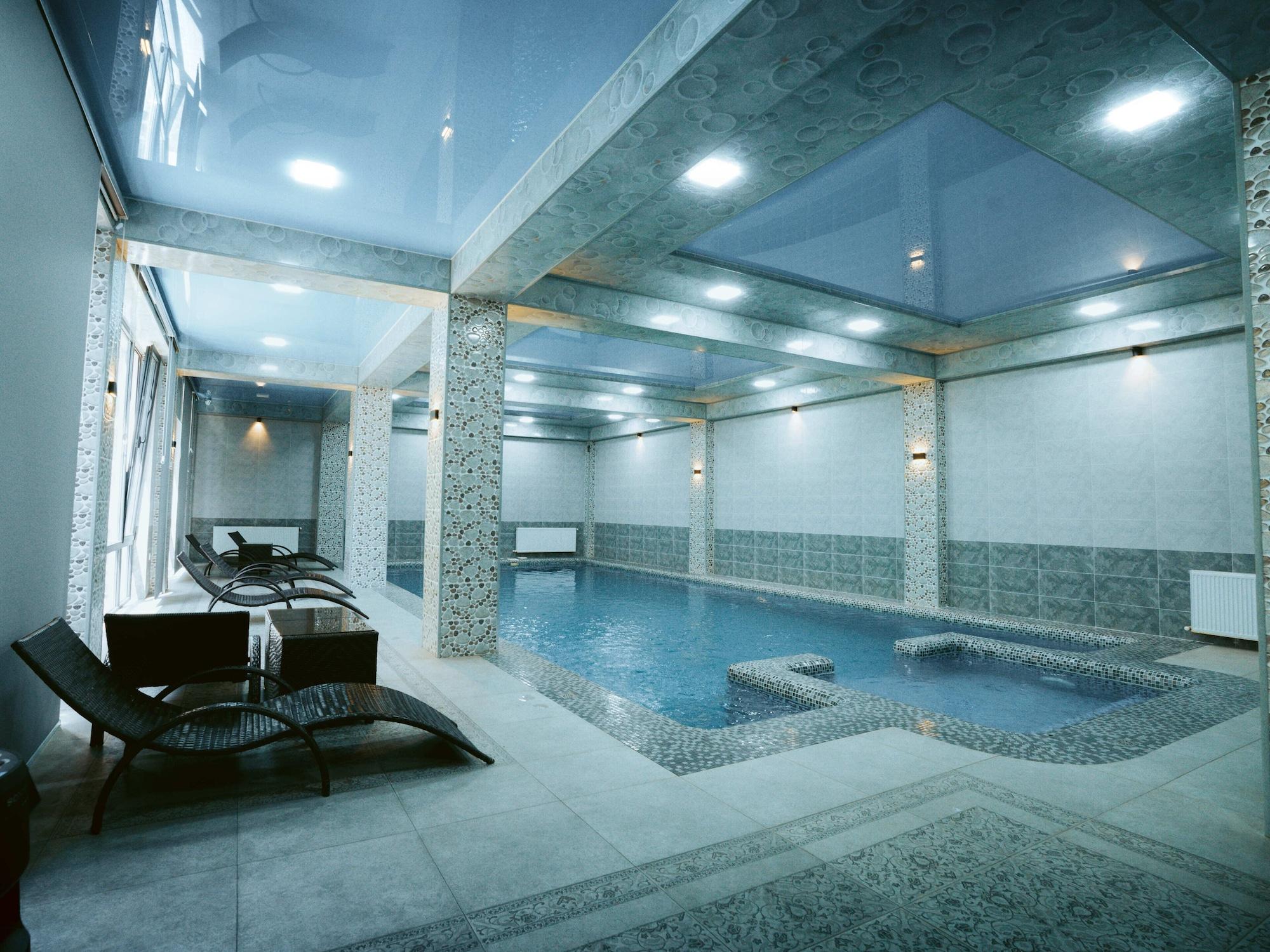 Vista Piscina Baden-Baden Hotel