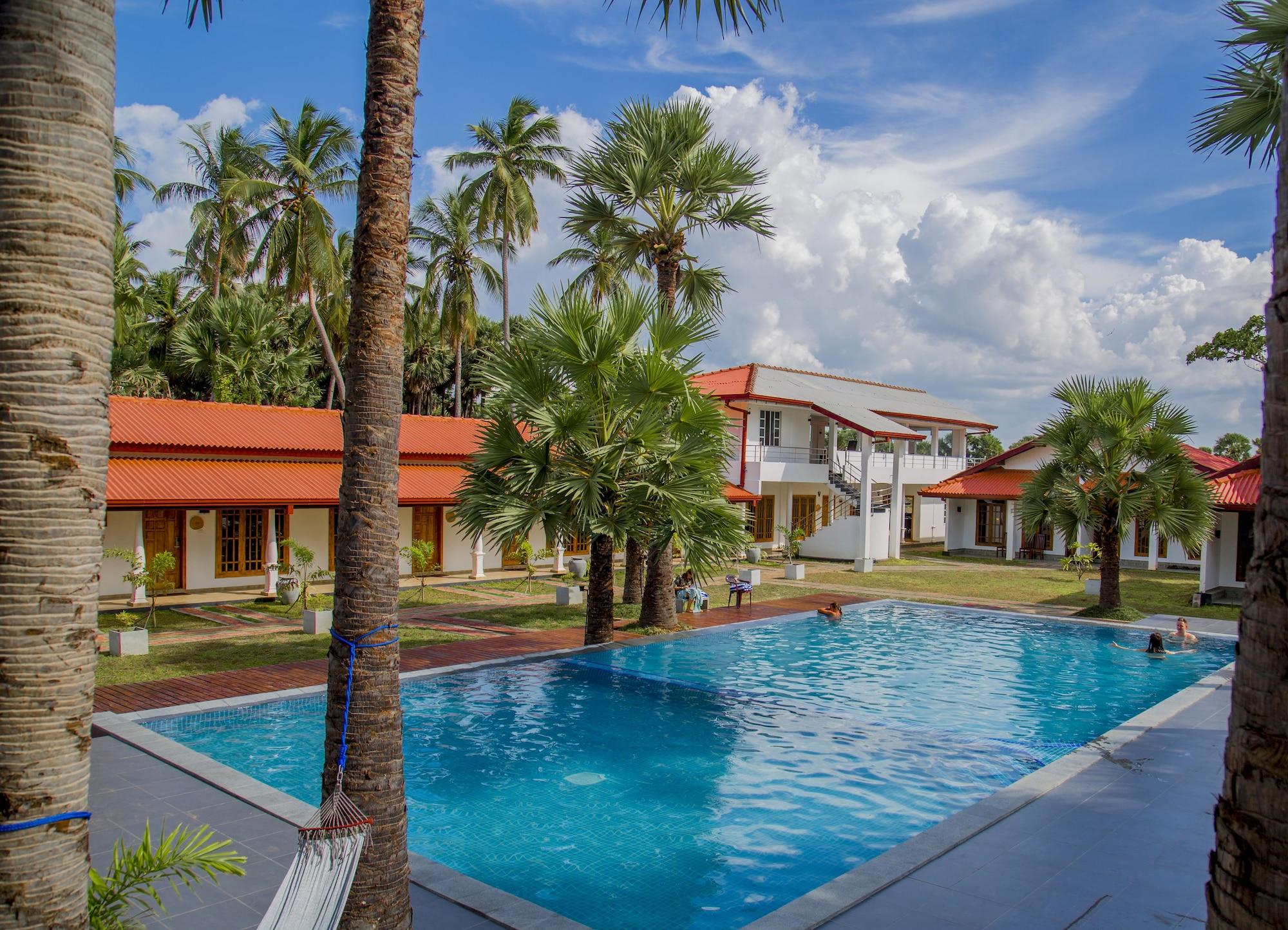 Varios Palm Resort Nilaveli