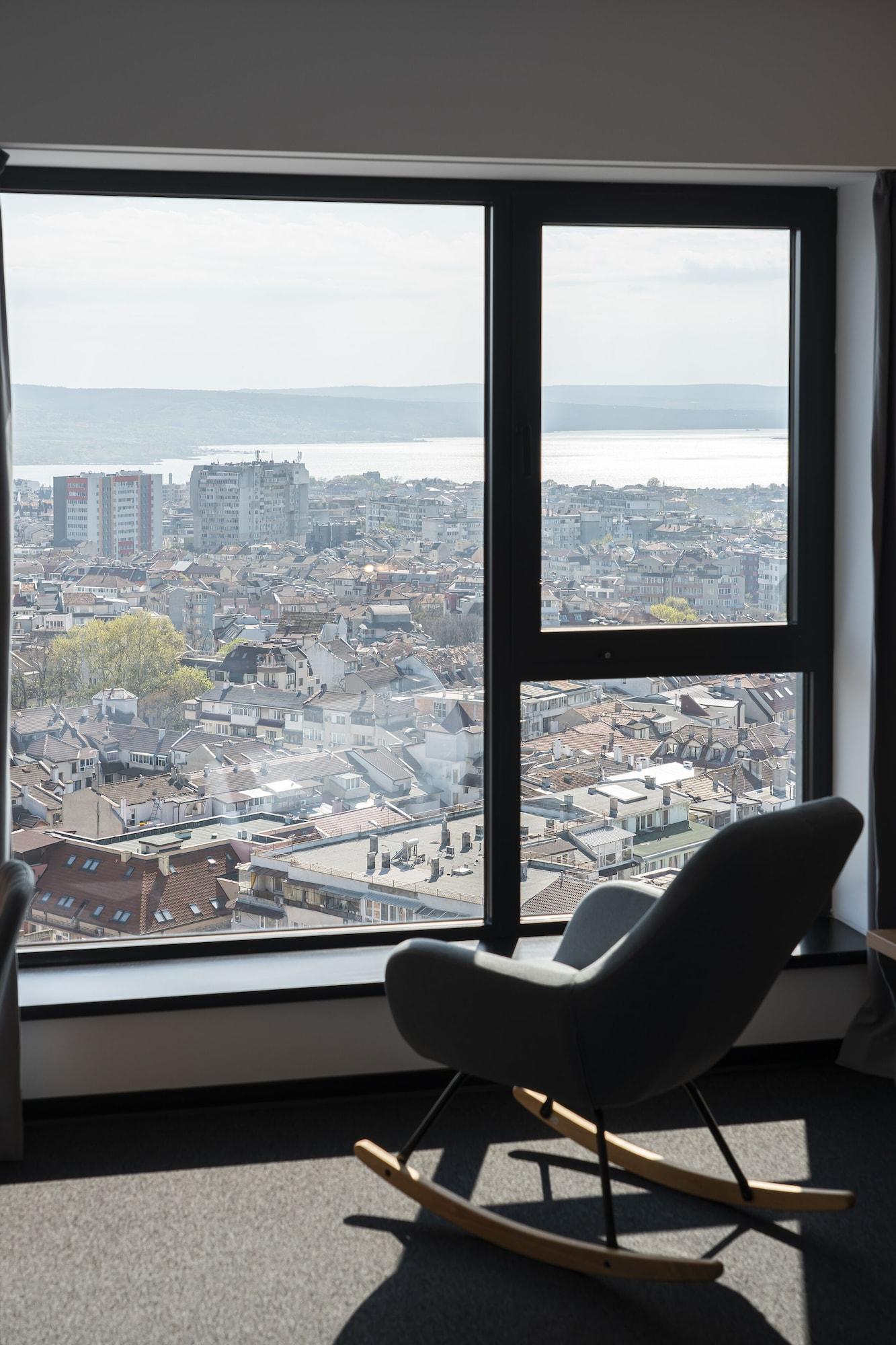 Equipamiento de Habitación Campus 90