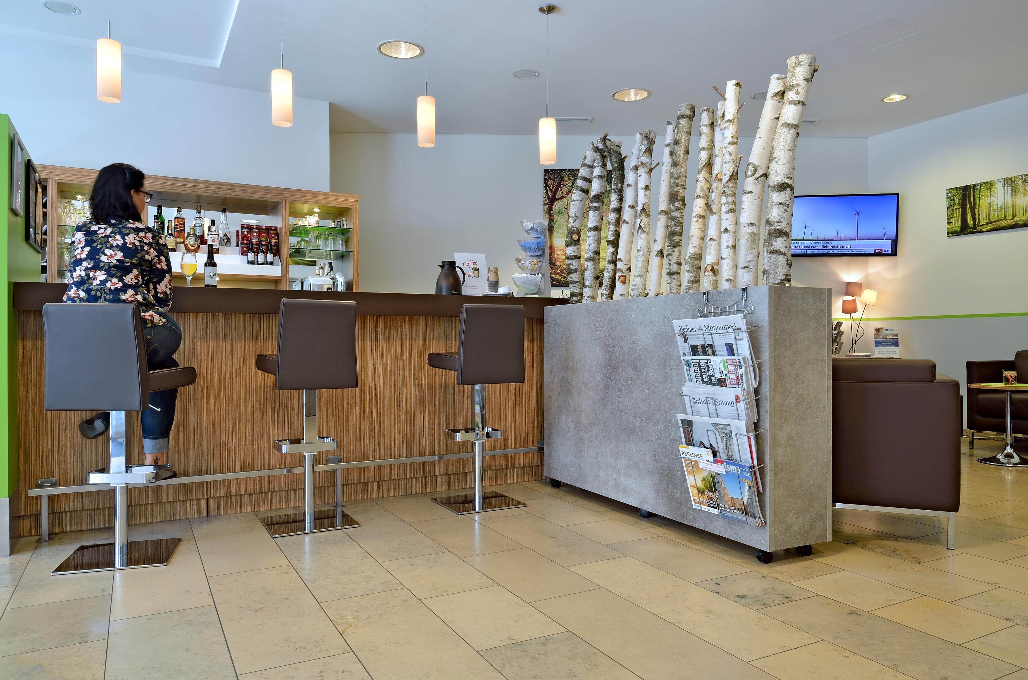 Bar/Salón B&B Hotel Berlin City-Ost