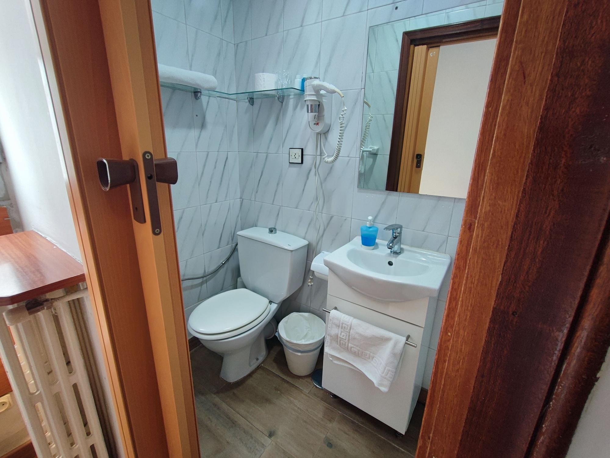 Equipamiento de Habitación Hostal Cervantes