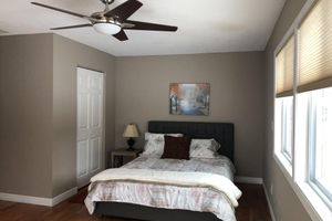 Alquiler Vacacional - Charming cottage with views from the porch of Birch Lake near White Bear Lake Mn