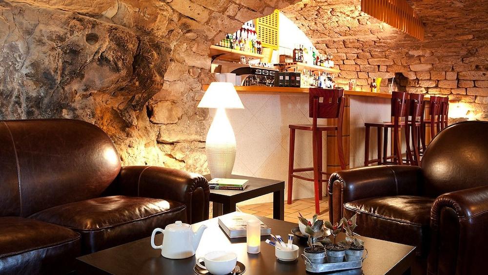 Bar/Salón La Bastide de Sanilhac