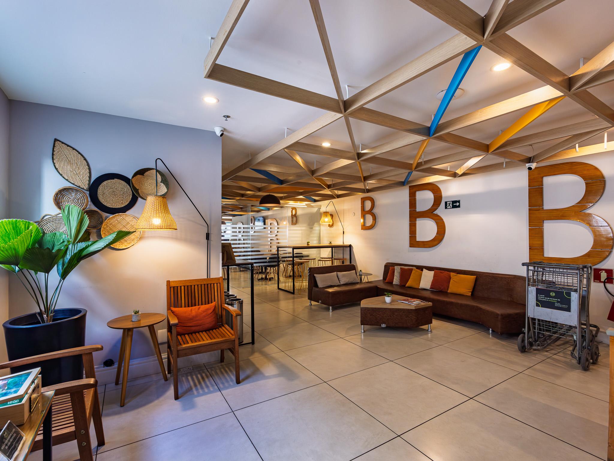Vista Lobby B&B Hotels Rio de Janeiro Norte