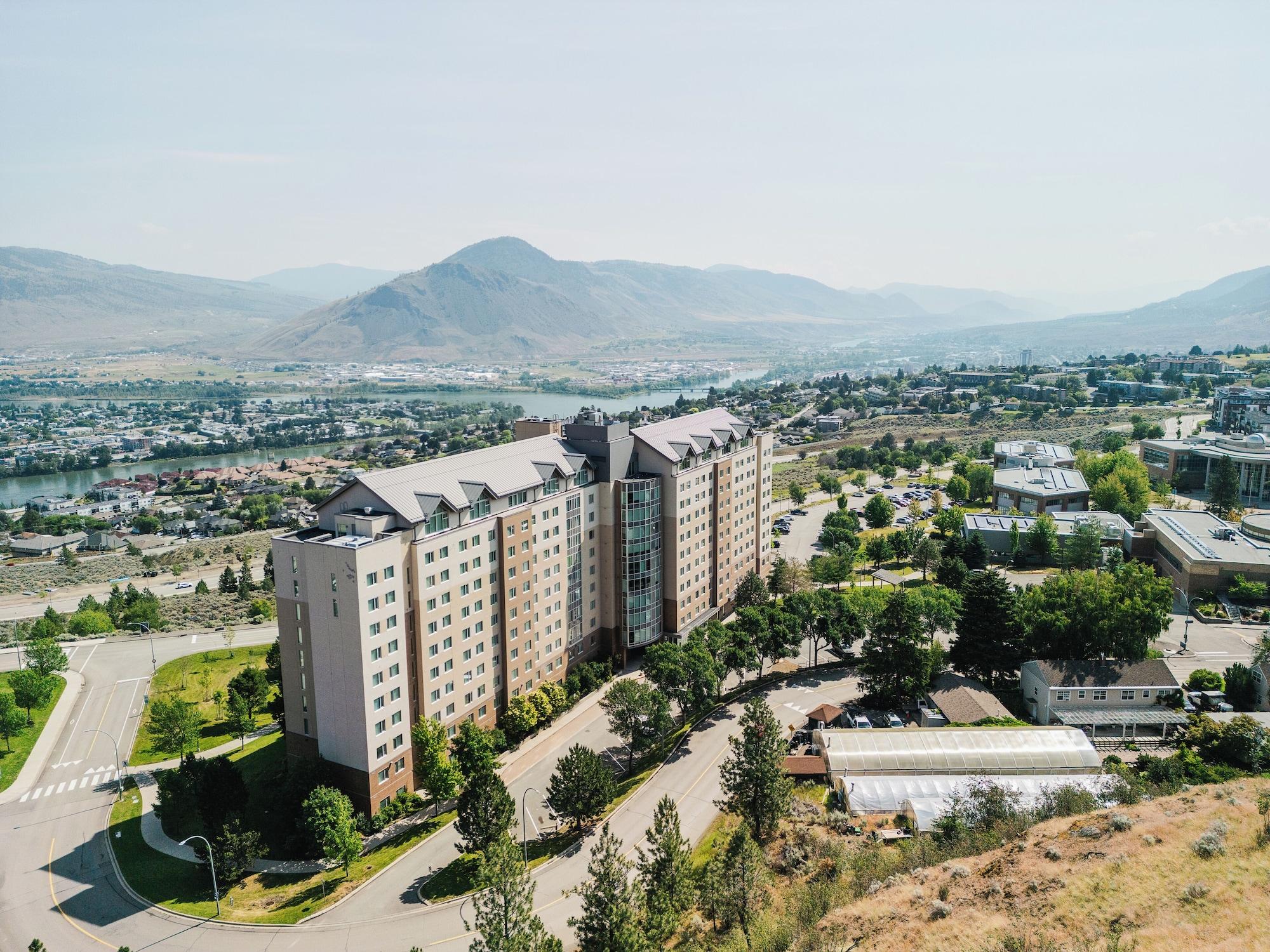 Vista Exterior Residence & Conference Centre - Kamloops