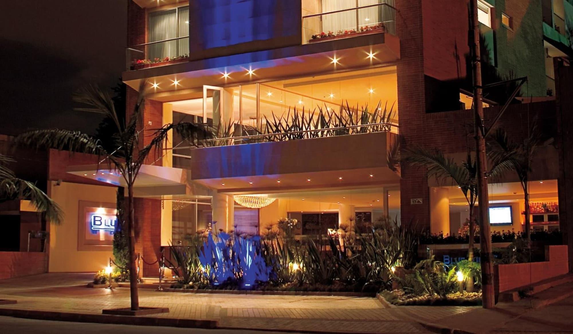 Vista Exterior Blue Suites Hotel