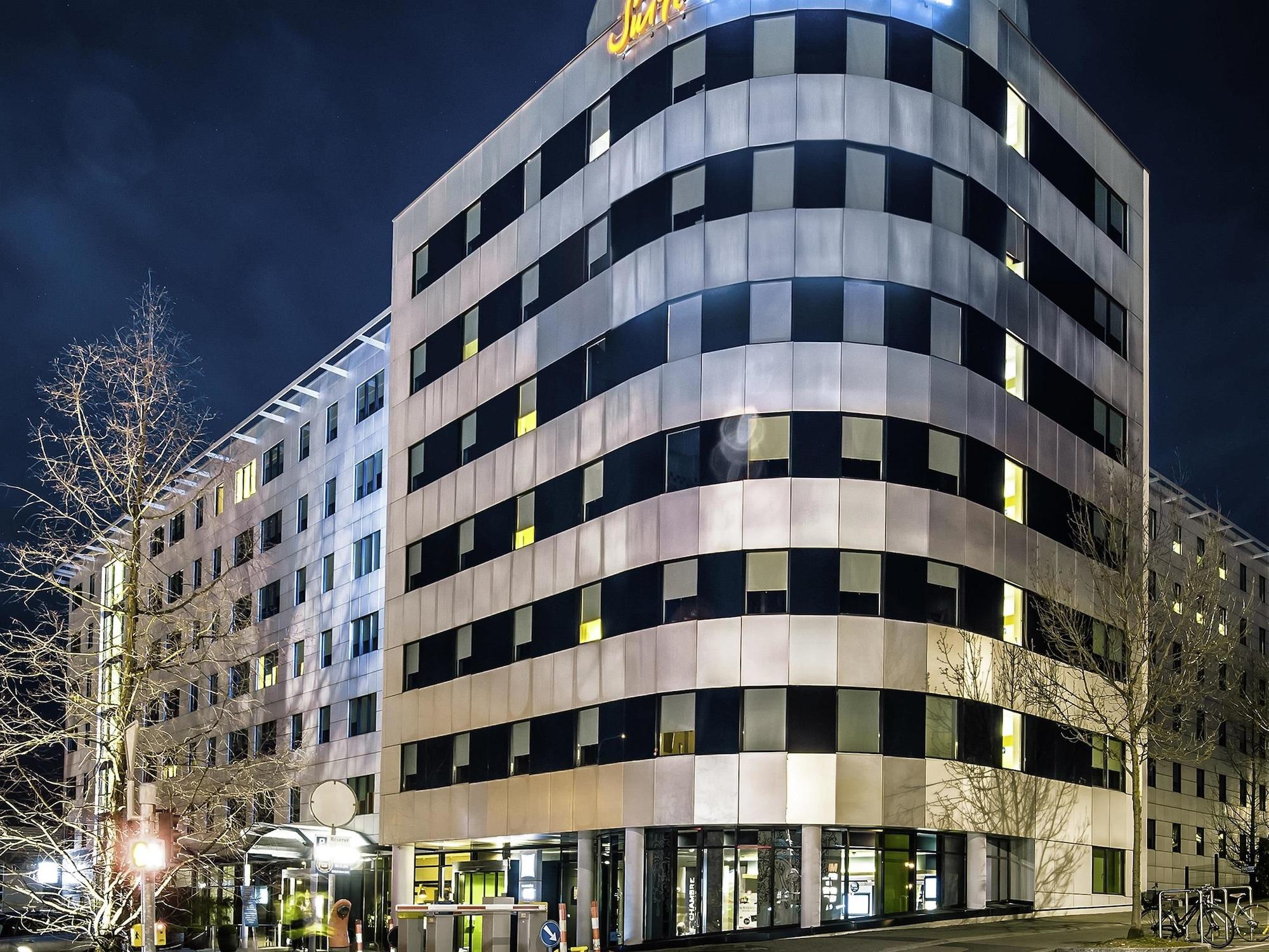 Vista Exterior Novotel Suites Geneve Aeroport