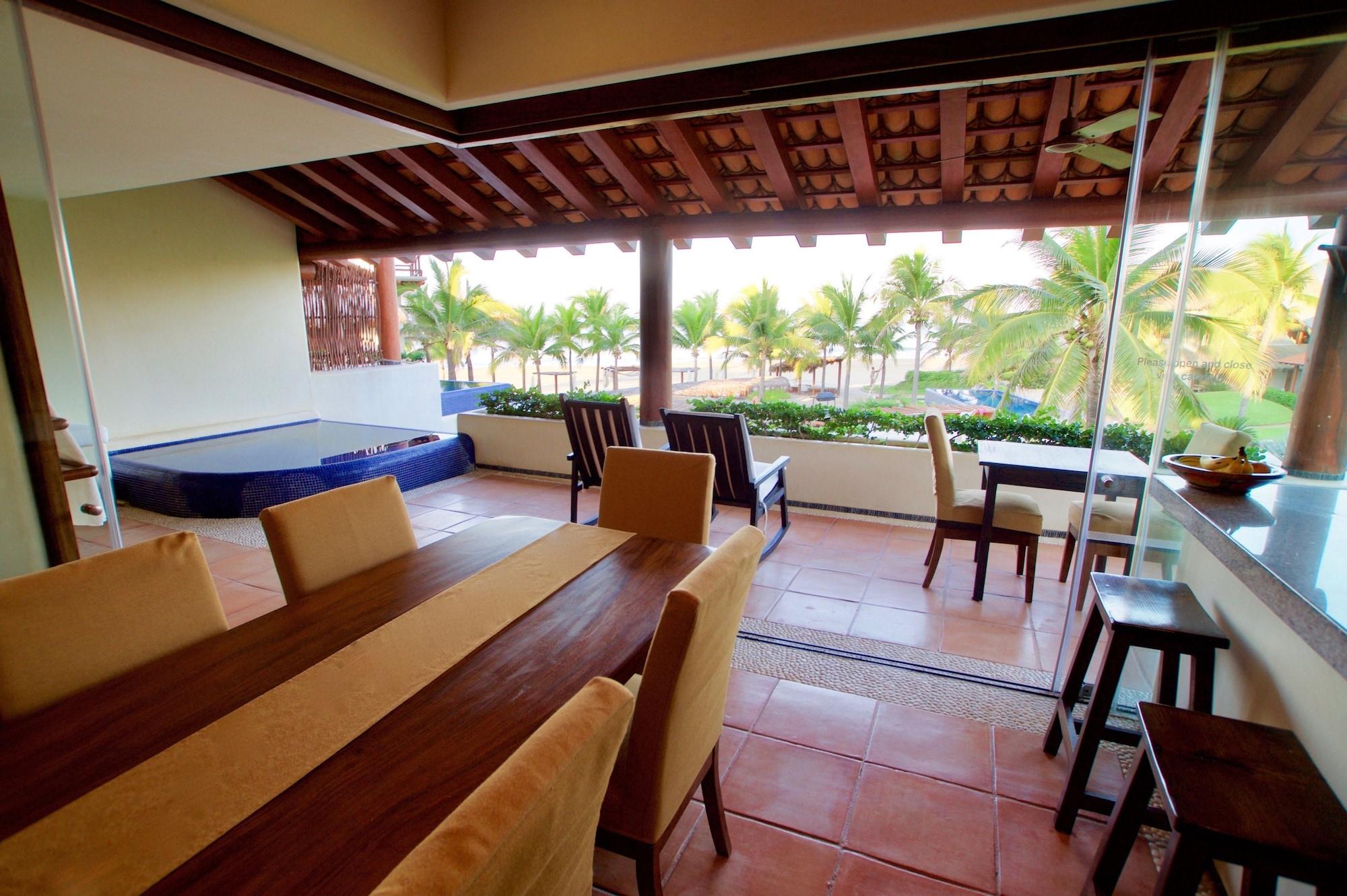 Restaurant The Residences at Las Palmas