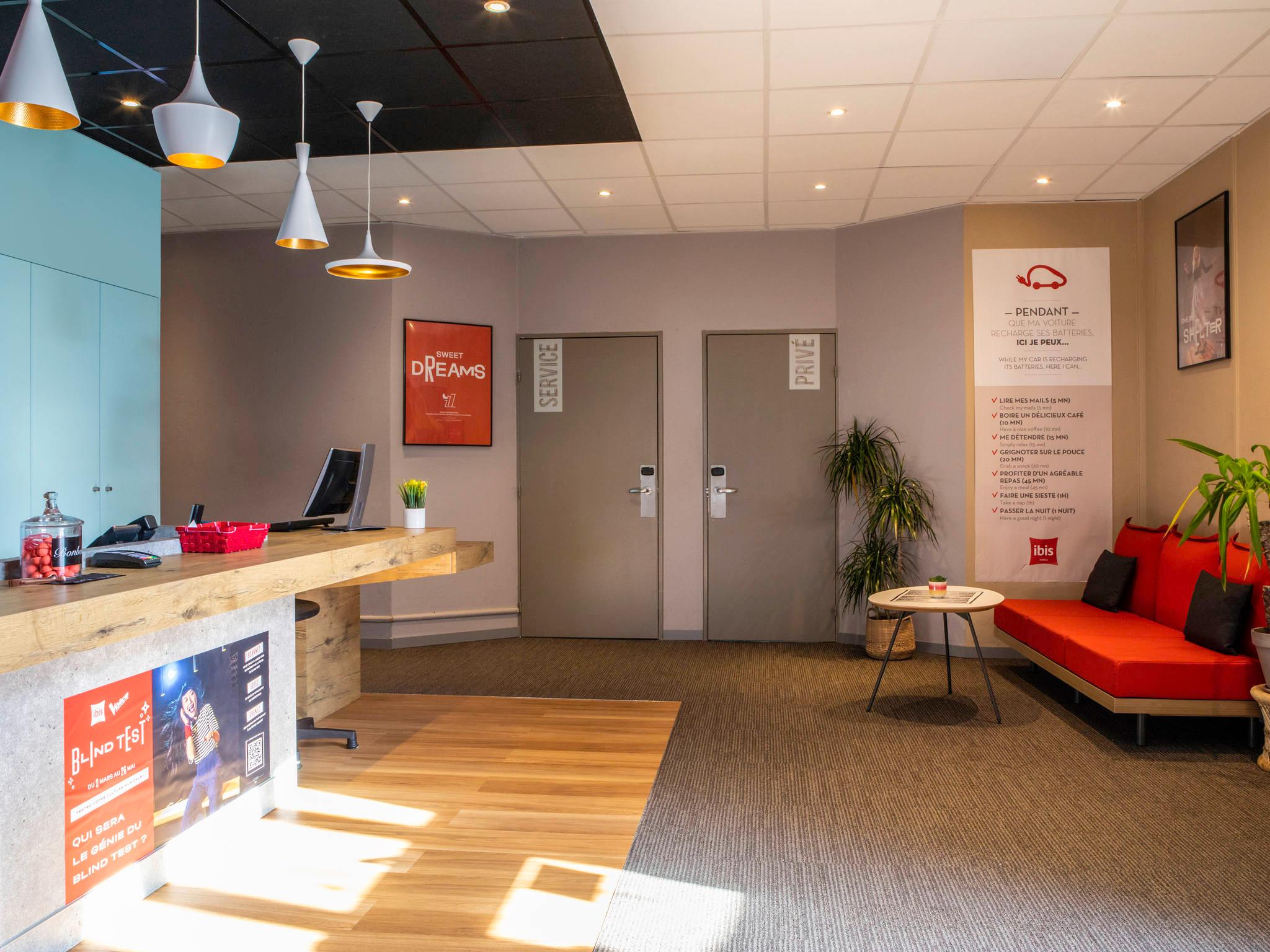 Vista Lobby ibis Creteil