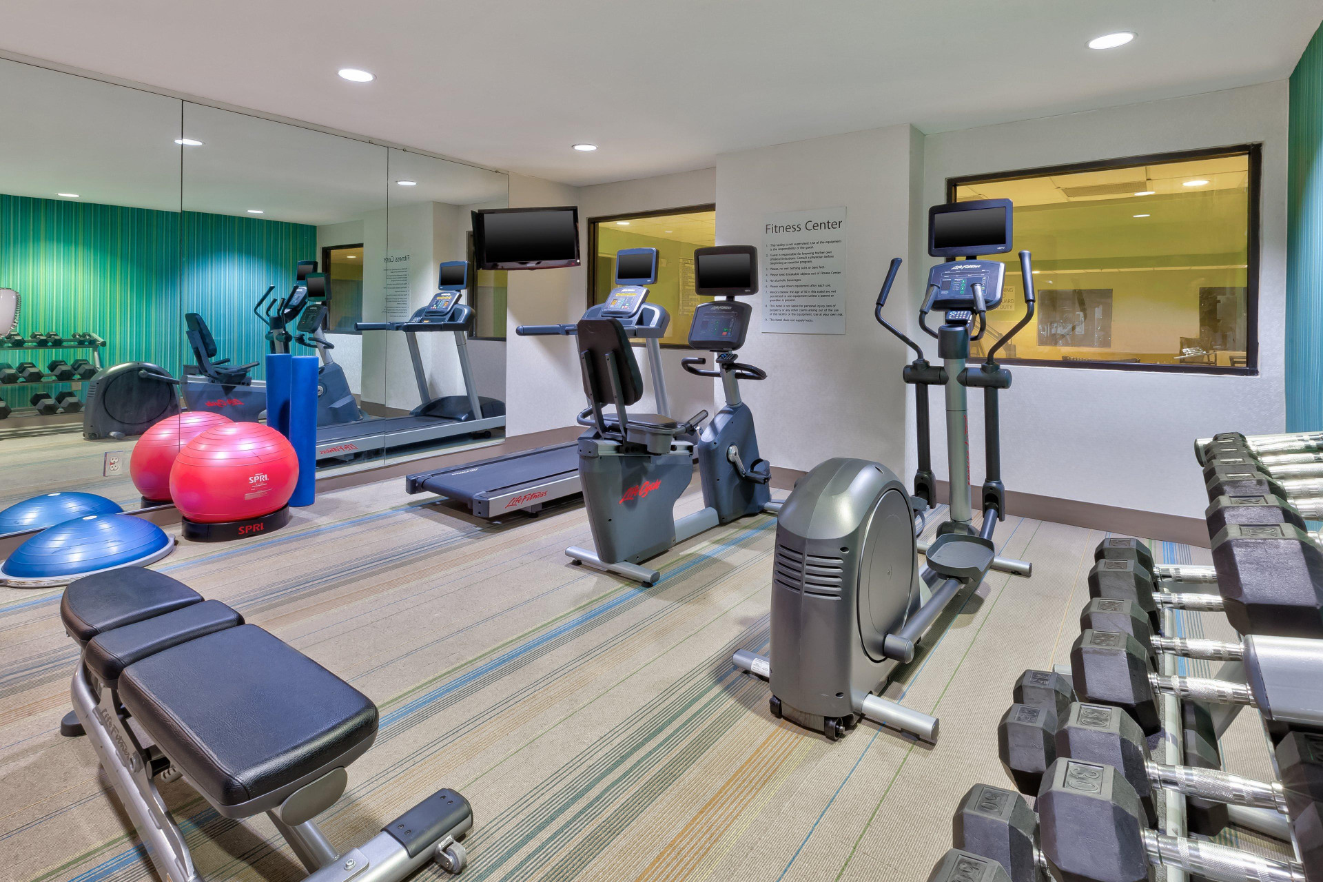 Instalaciones Recreativas Holiday Inn Express and Suites Chesapeake