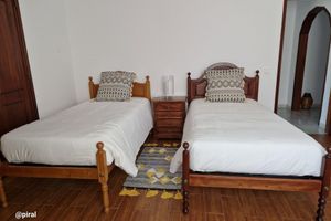 Alquiler Vacacional - R/C de moradia familiar c/ entrada independente, espaçosa e ideal para famílias