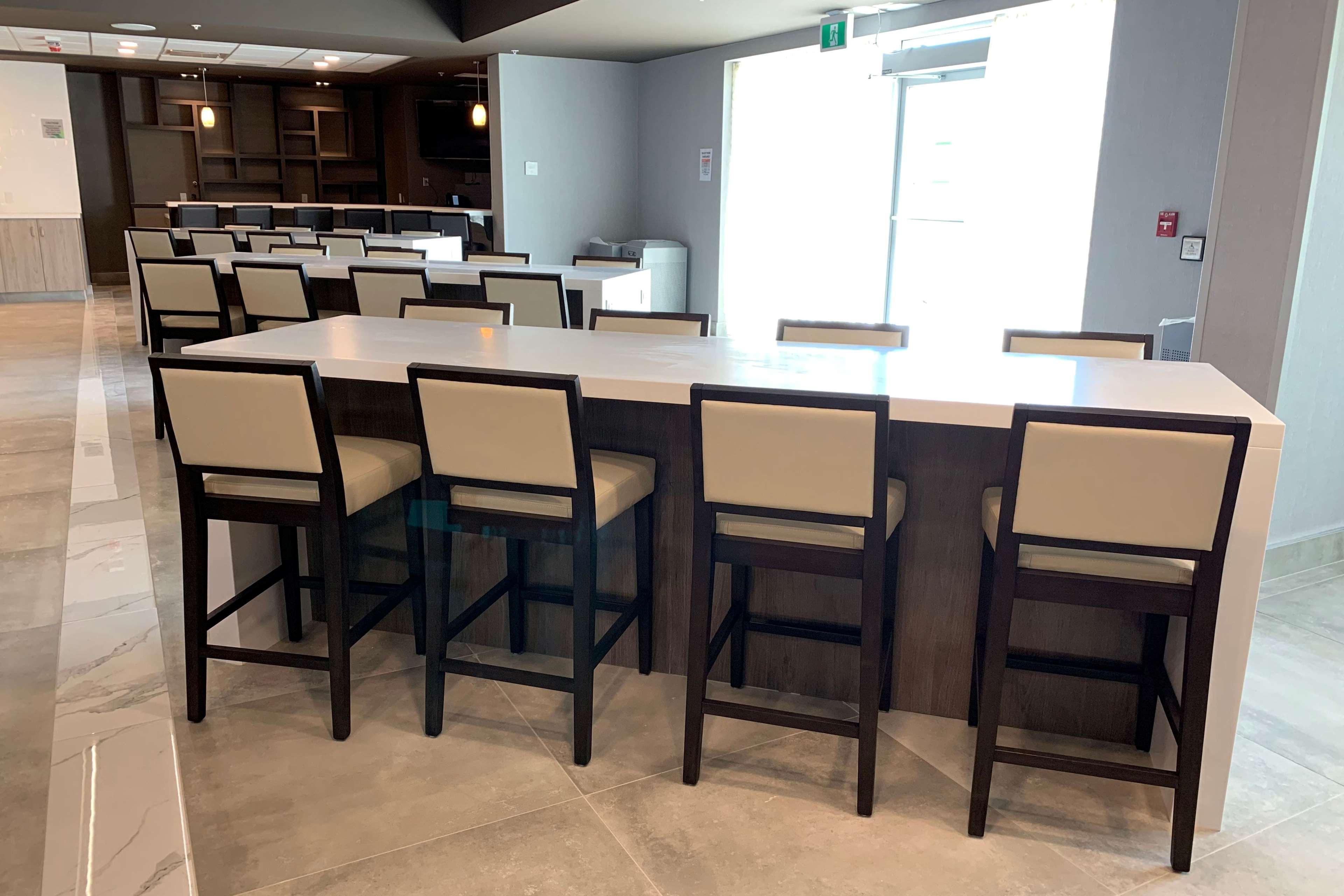 Bar/Salón Wingate by Wyndham Kanata West Ottawa