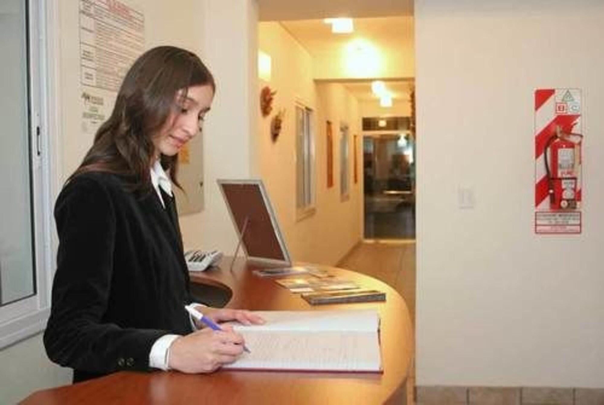 Varios Wilson Apart Hotel