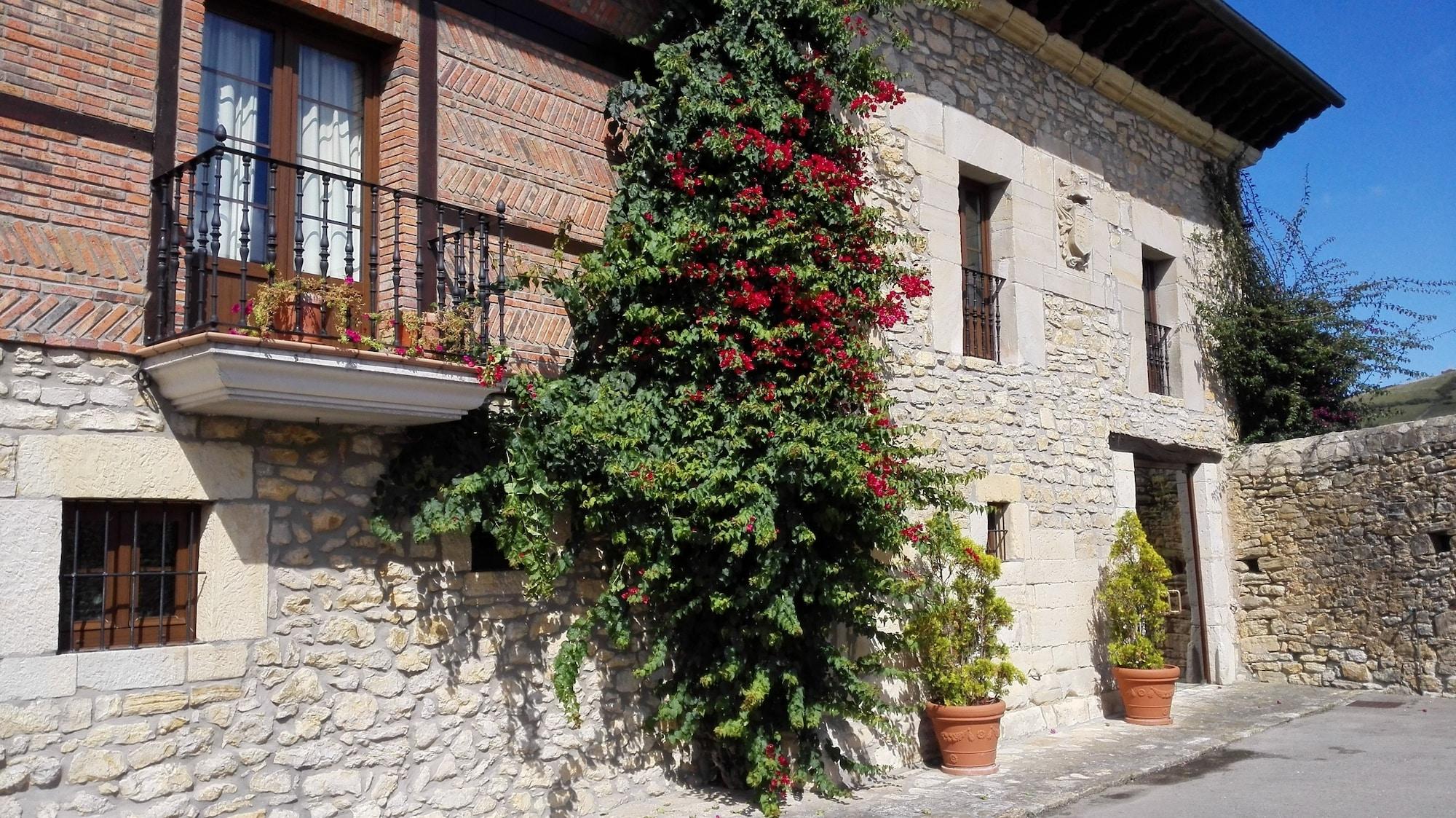 Vista Exterior Casona Los Caballeros