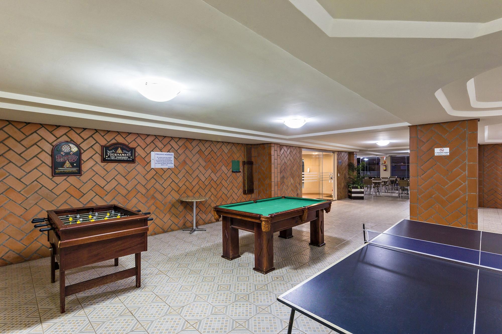 Instalaciones Recreativas Thomasi Hotel Londrina