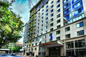 Alojamiento - Hilton Garden Inn Bethesda Downtown