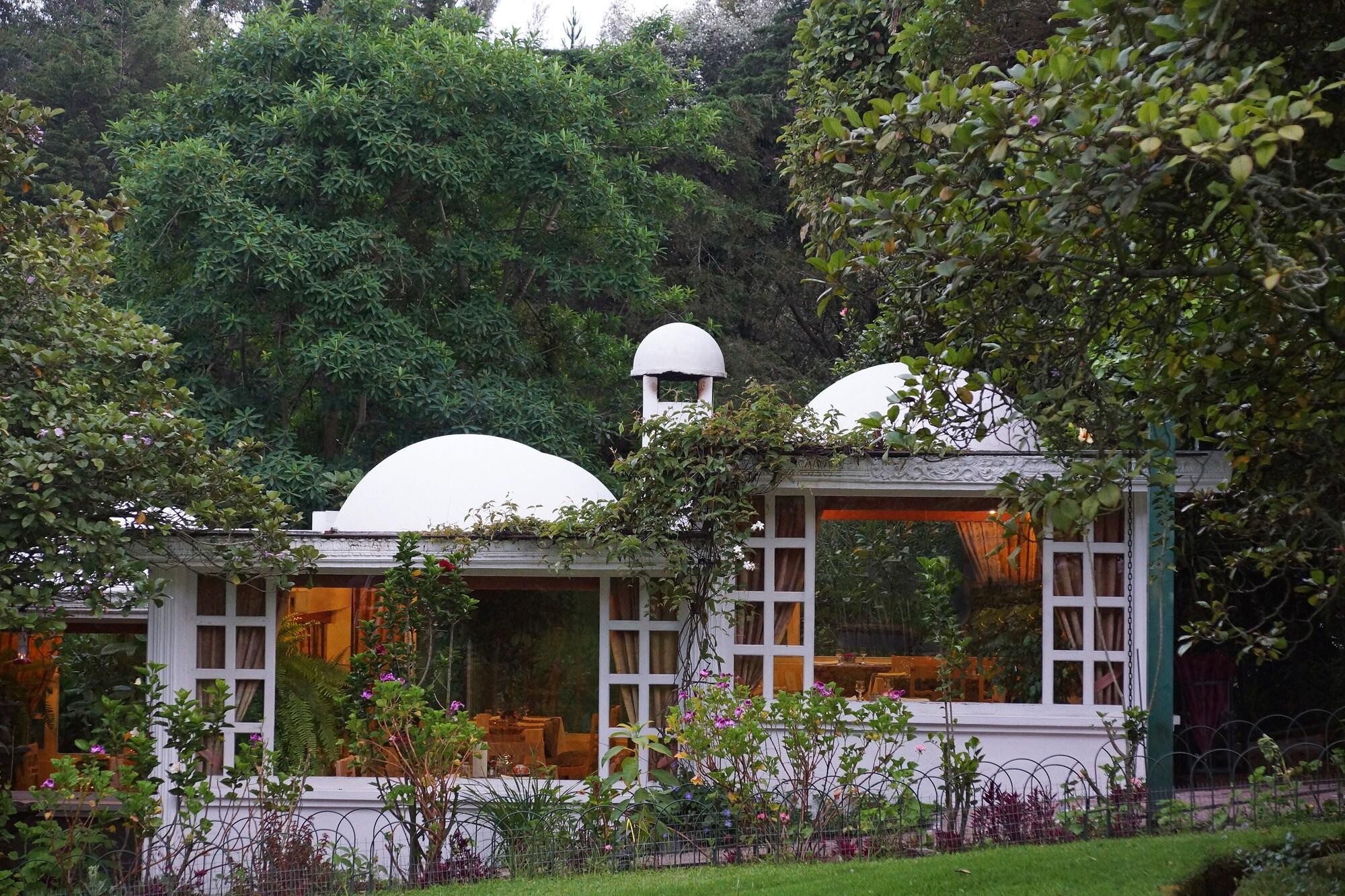 Bar/Salón La Mirage Garden Hotel And Spa