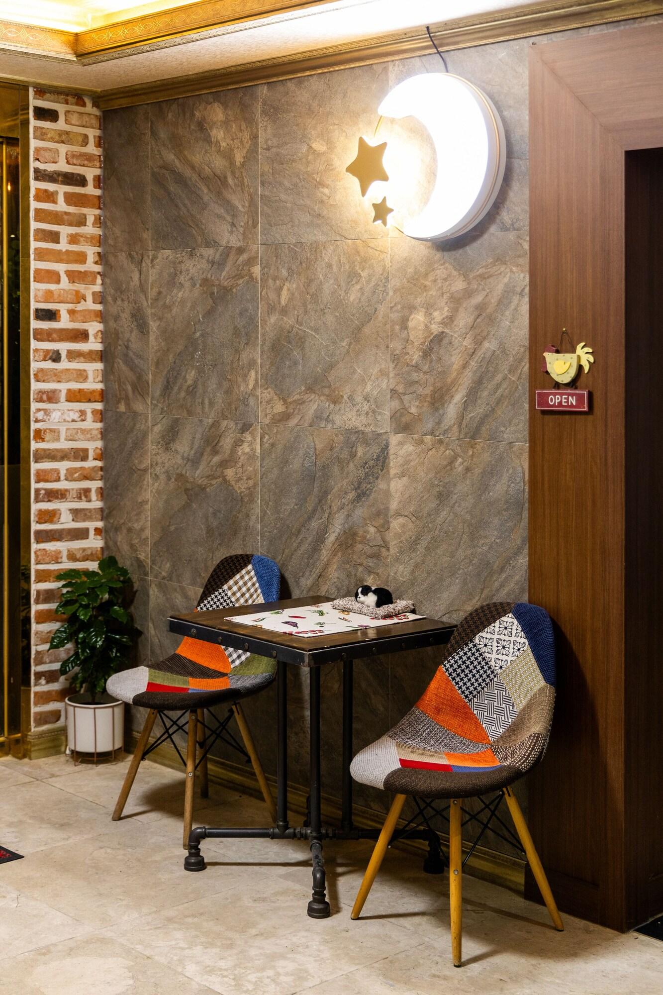 Restaurant California Hotel