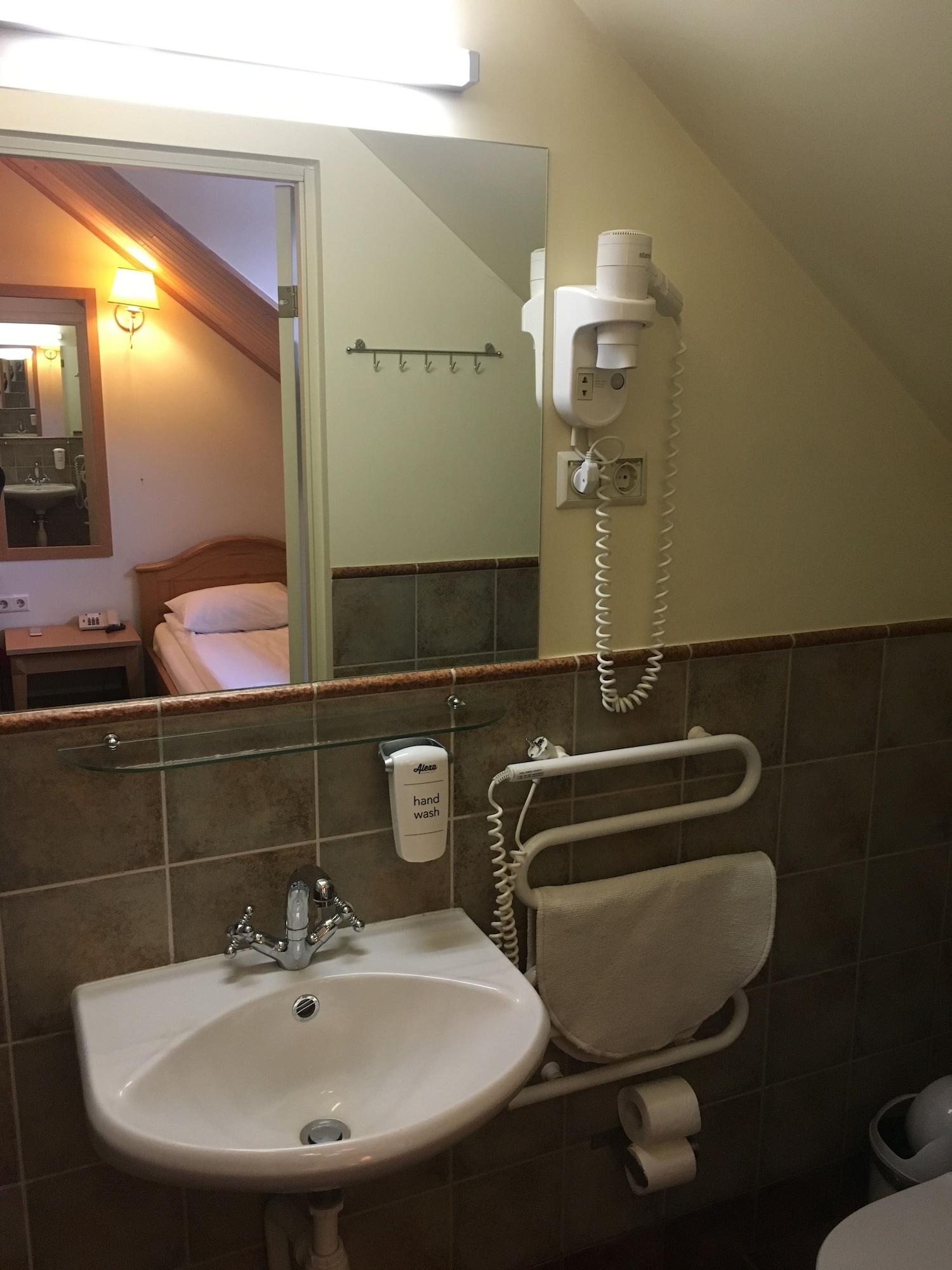 Equipamiento de Habitación Alexa Old Town