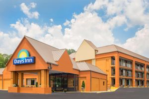 Alojamiento - Days Inn by Wyndham Knoxville East
