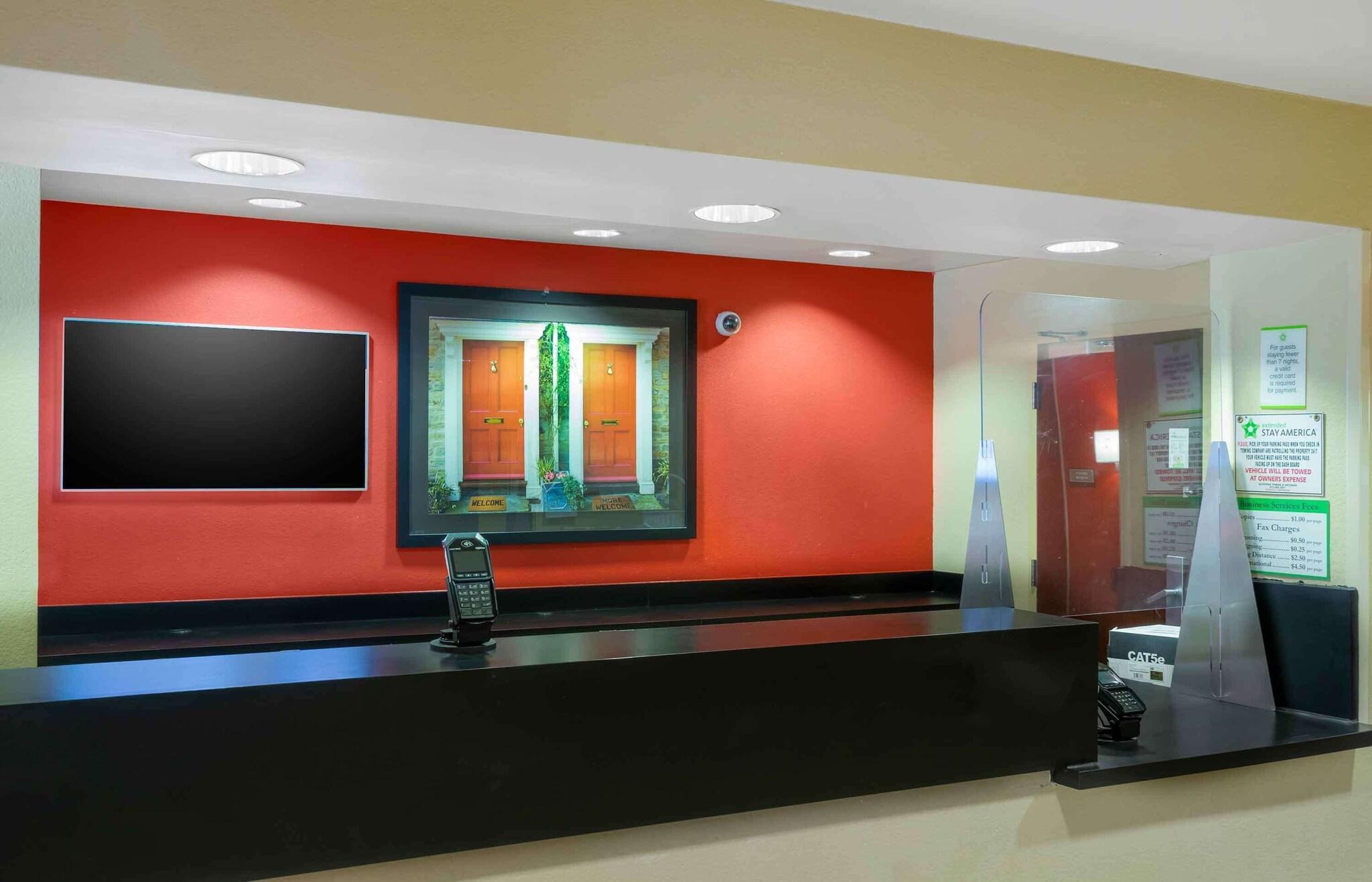 Vista Lobby Extended Stay America Suites Tampa Airport Spruce Street