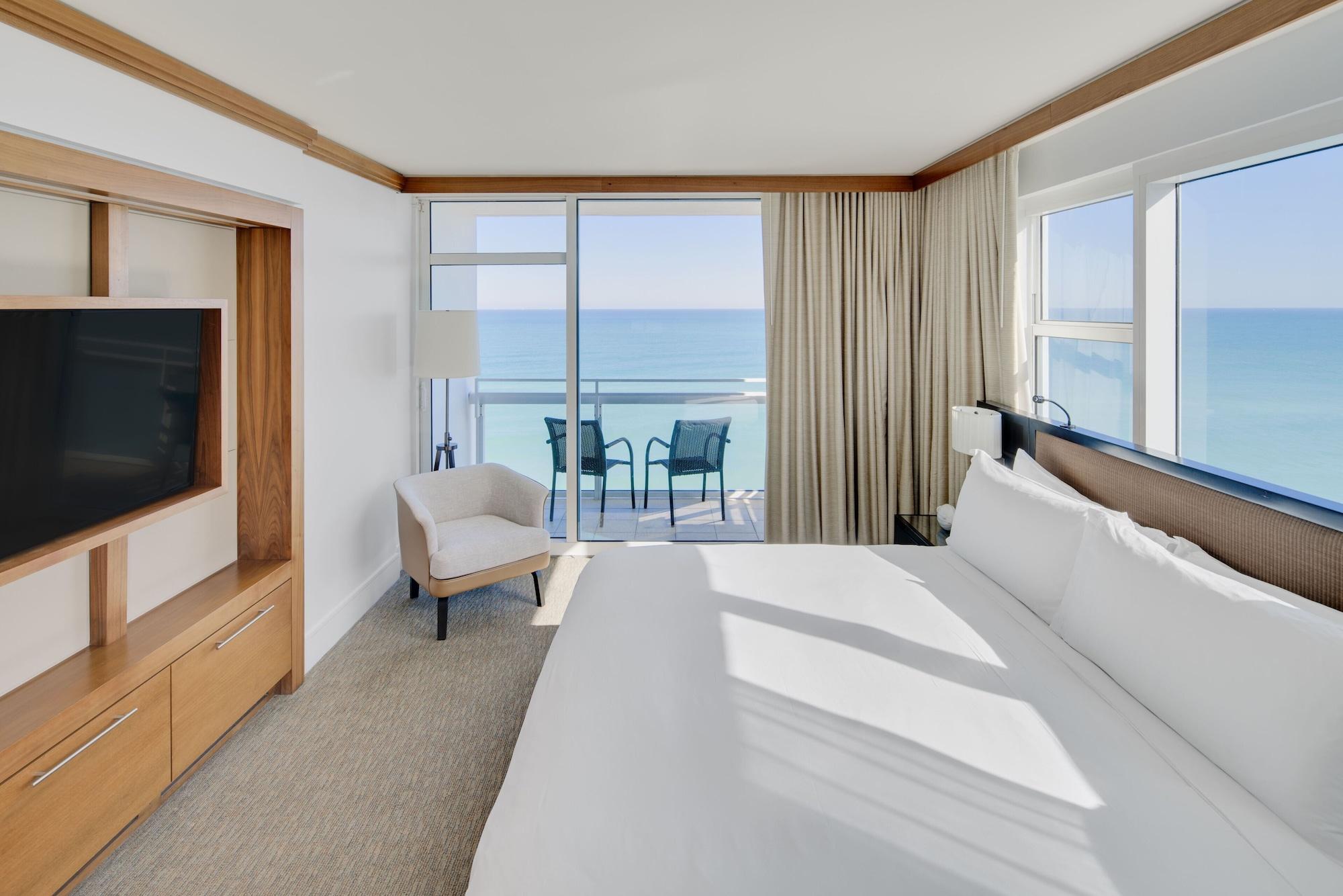 Habitación Carillon Miami Wellness Resort