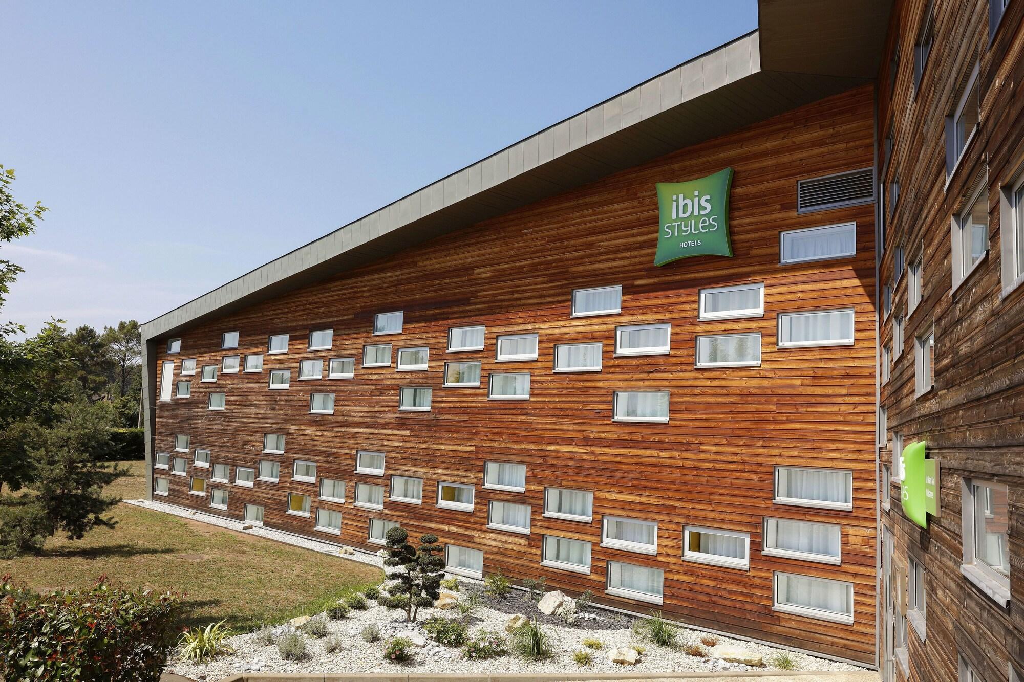 Vista Exterior ibis Styles Le Mans Sud Mulsanne