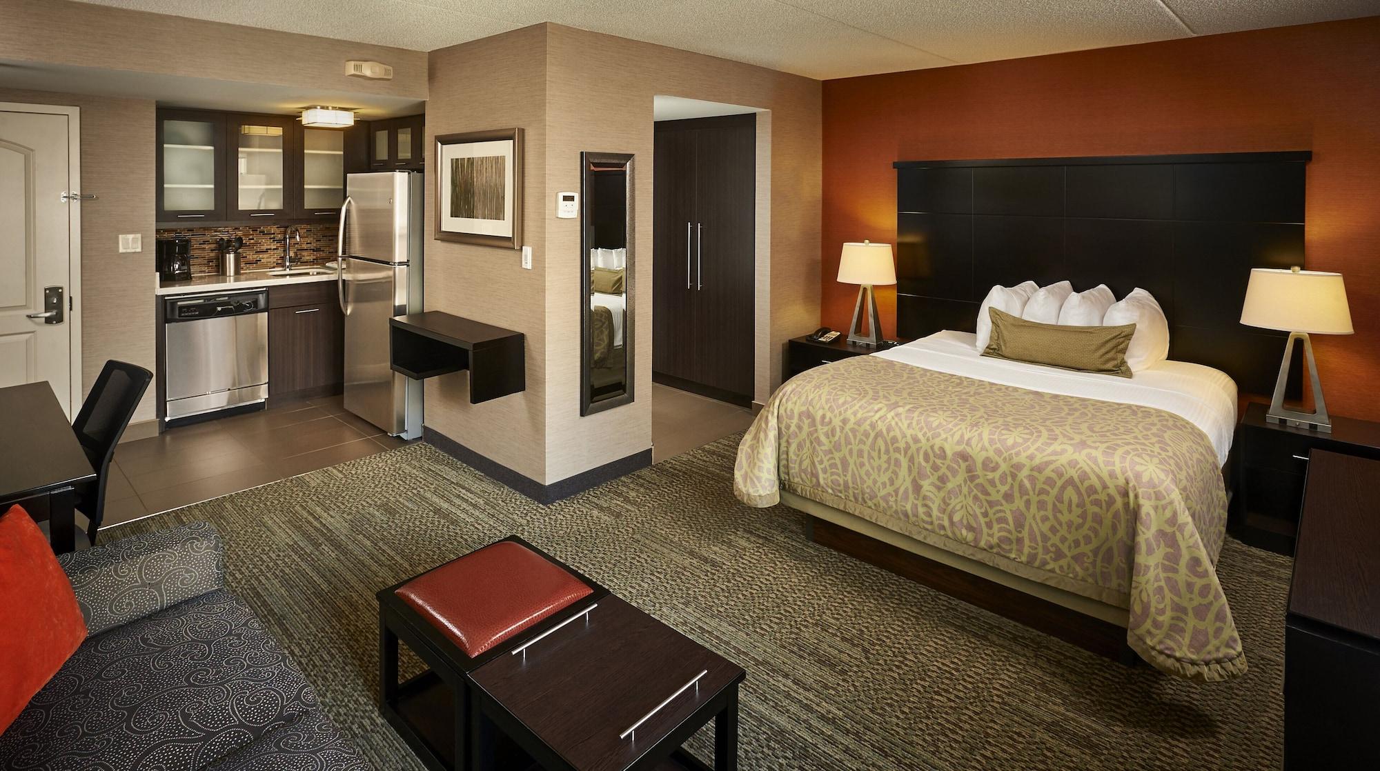 Habitación Staybridge Suites Hamilton Downtown by IHG
