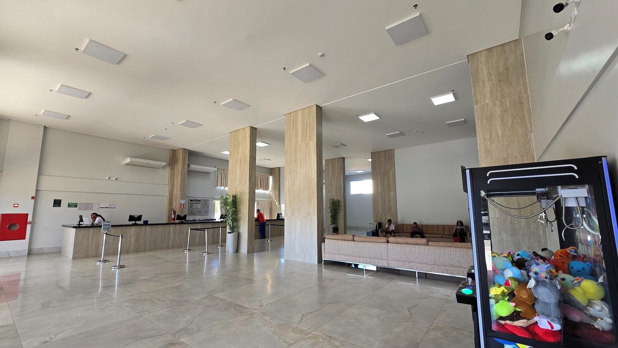Vista Lobby Spazzio diRoma - Direto com o Grupo Diroma - acesso ao Acqua Park com café da manhã