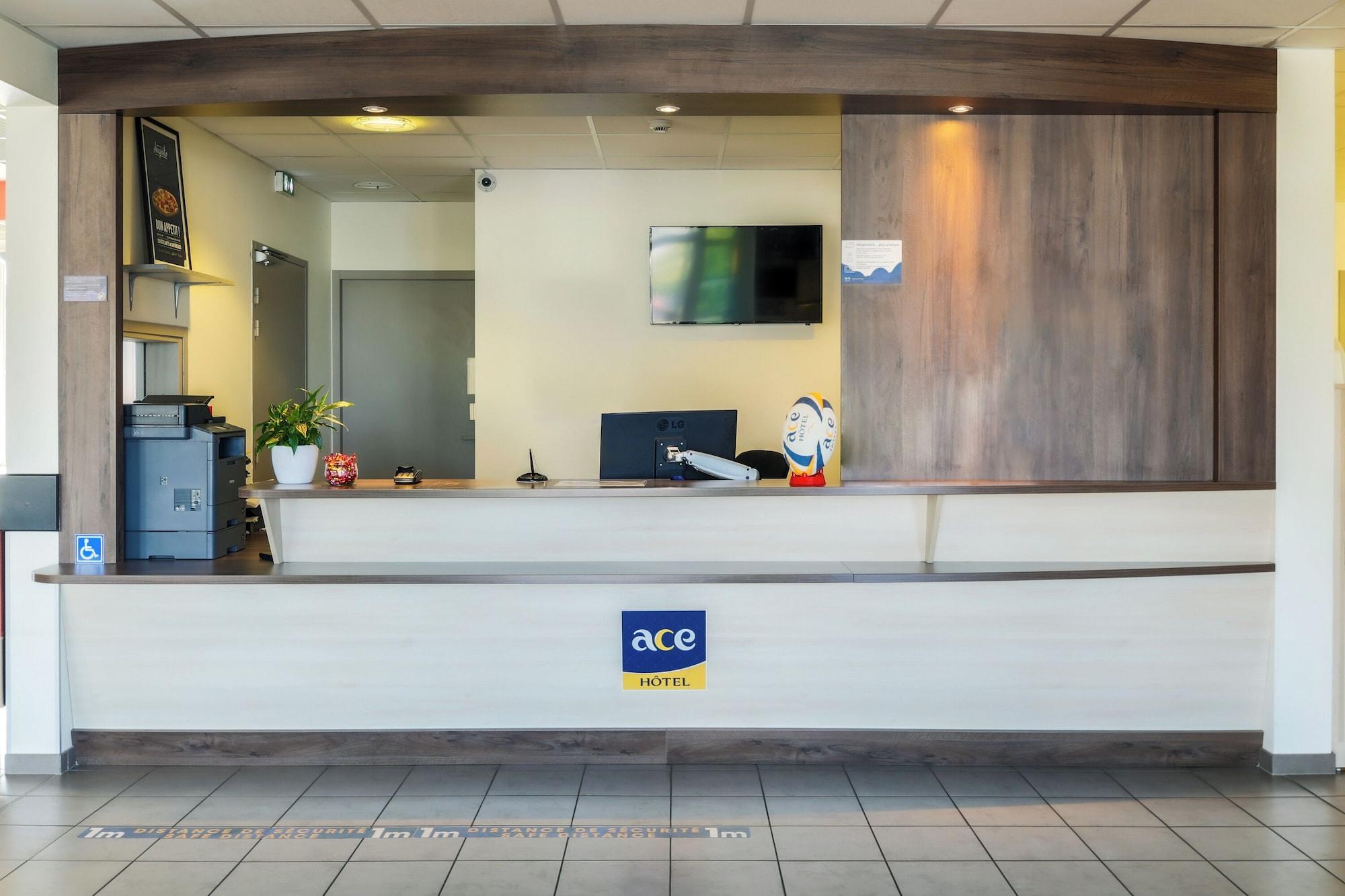 Vista Lobby ACE Hôtel Creutzwald St Avold