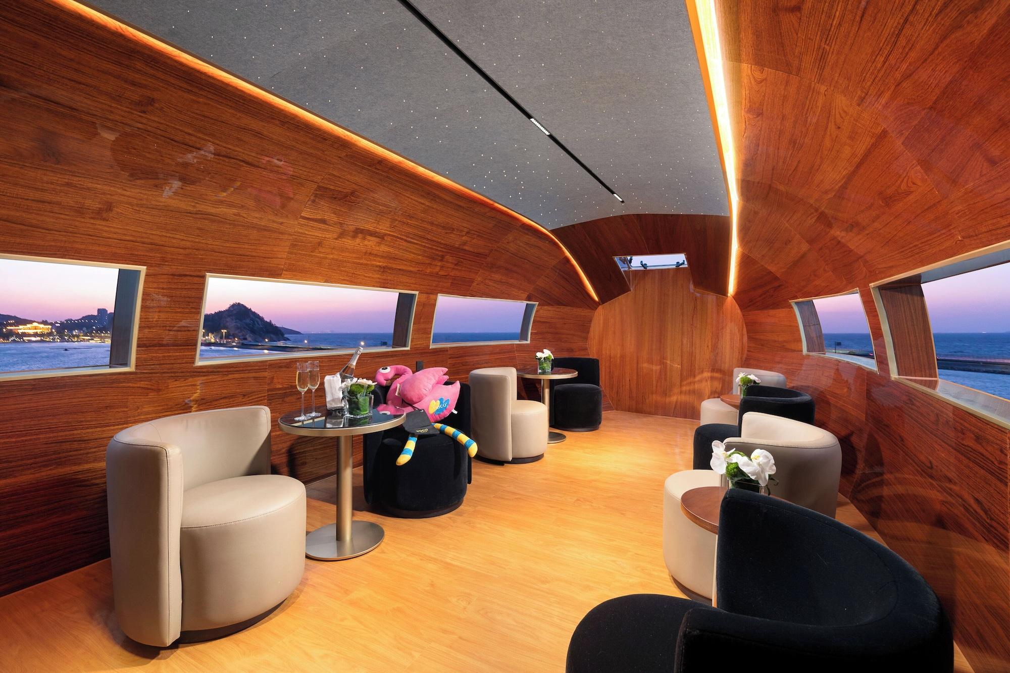 Bar/Salón Voco Lianyungang Star Of Haizhoubay by IHG