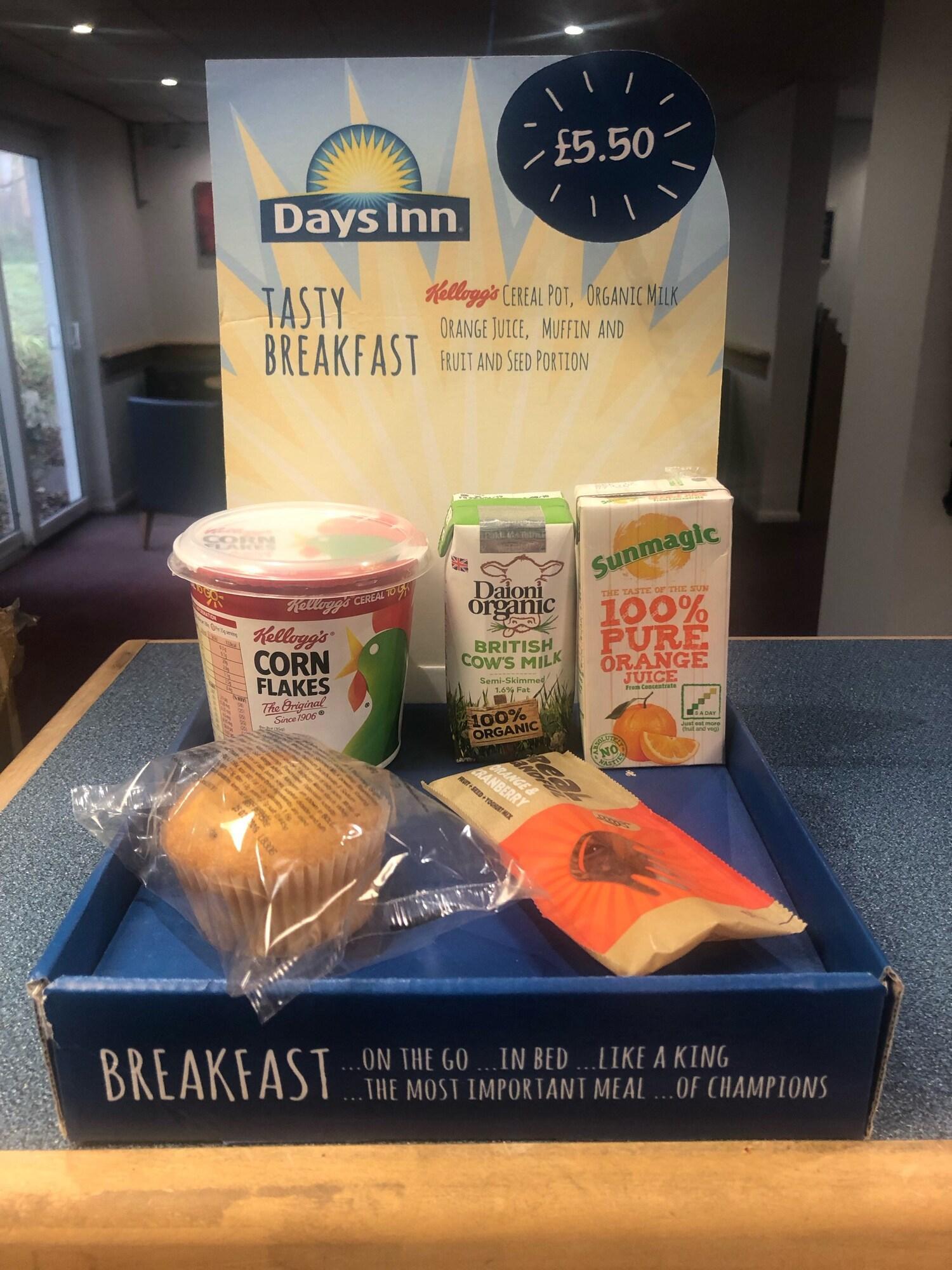 Restaurant Days Inn by Wyndham Fleet M3