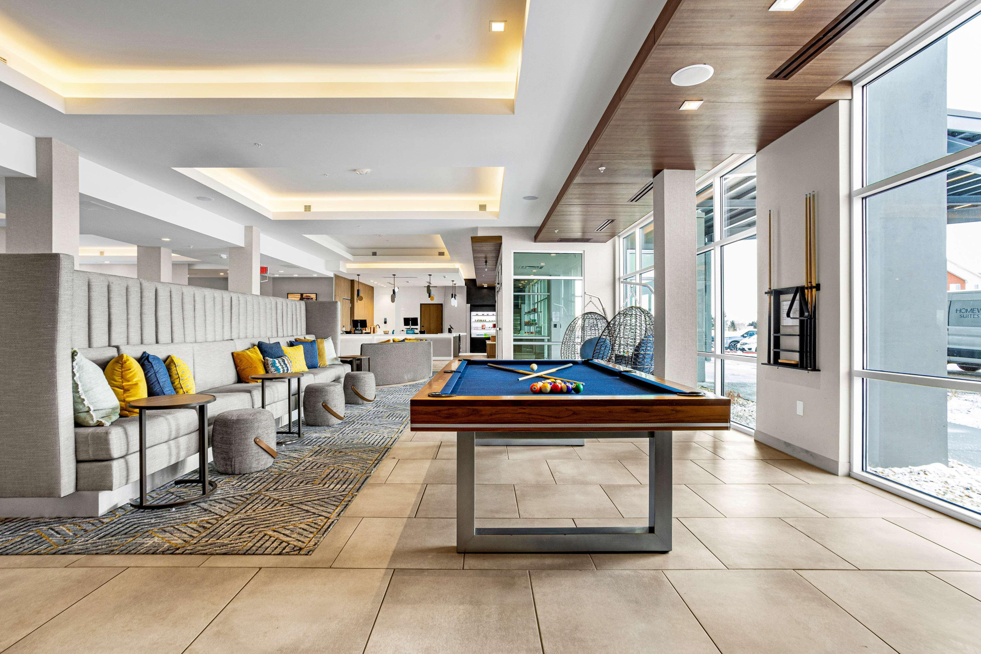 Vista Lobby Tru By Hilton Colorado Springs Airport