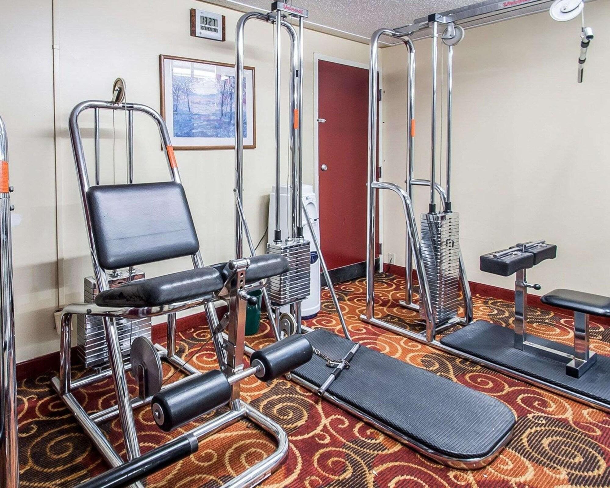 Gimnasio Quality Inn & Suites Kansas City I-435N Near Sports Complex