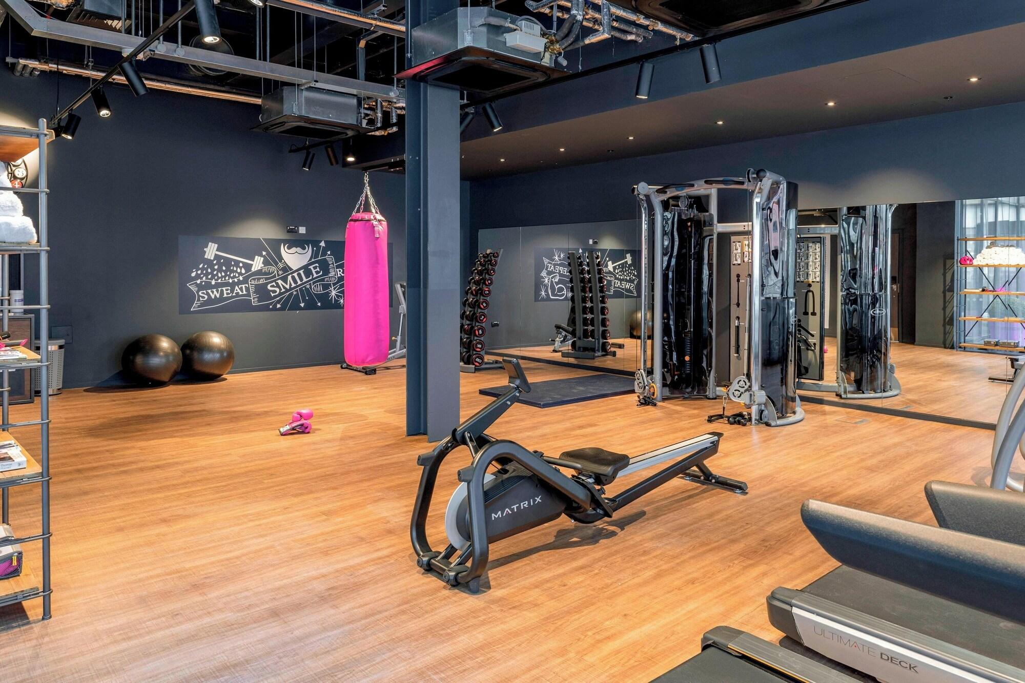 Gimnasio MOXY London Heathrow Airport