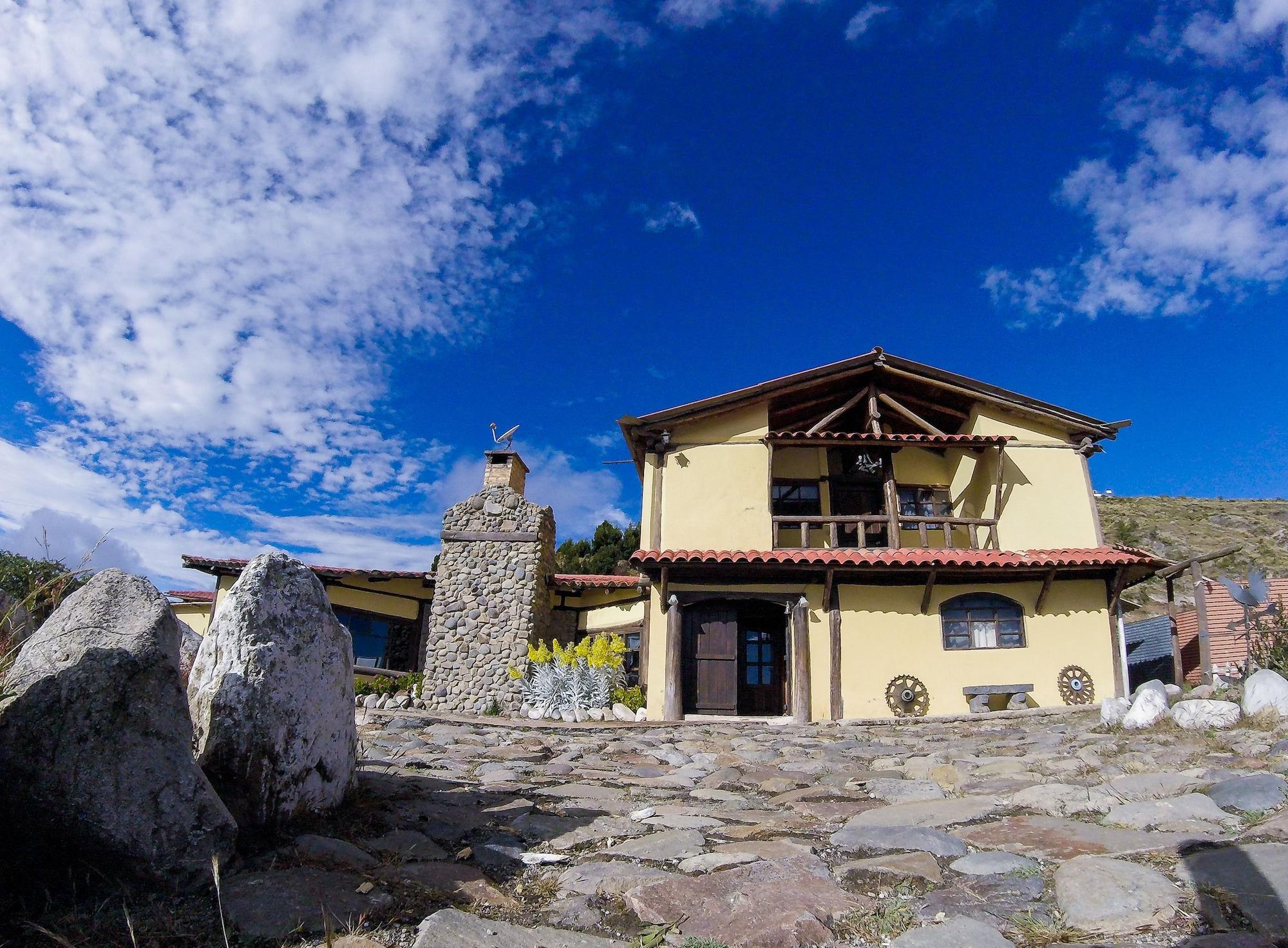 Varios Samay Kirutoa Lodge
