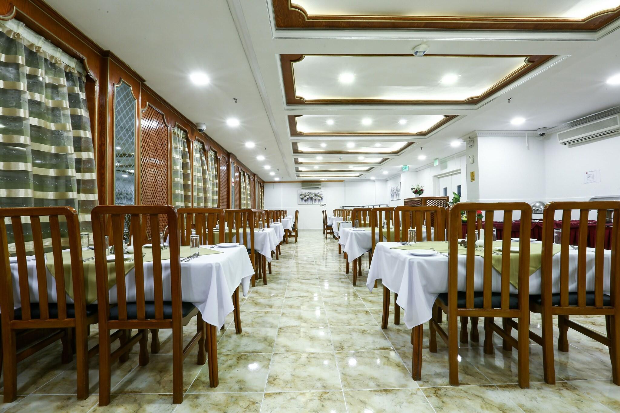 Restaurant La Villa Suites Hotel
