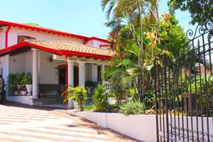 Alojamiento - Ross Char Hotel