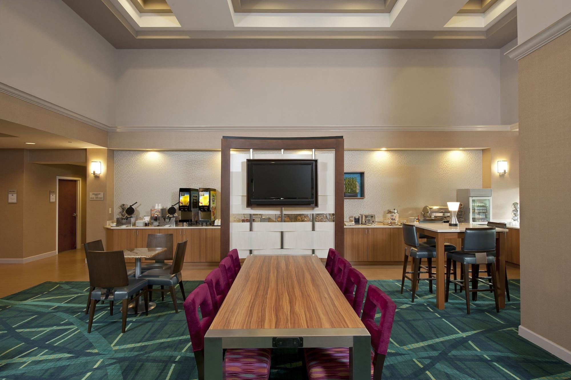 Vista Lobby SpringHill Suites by Marriott Chicago Naperville/Warrenville