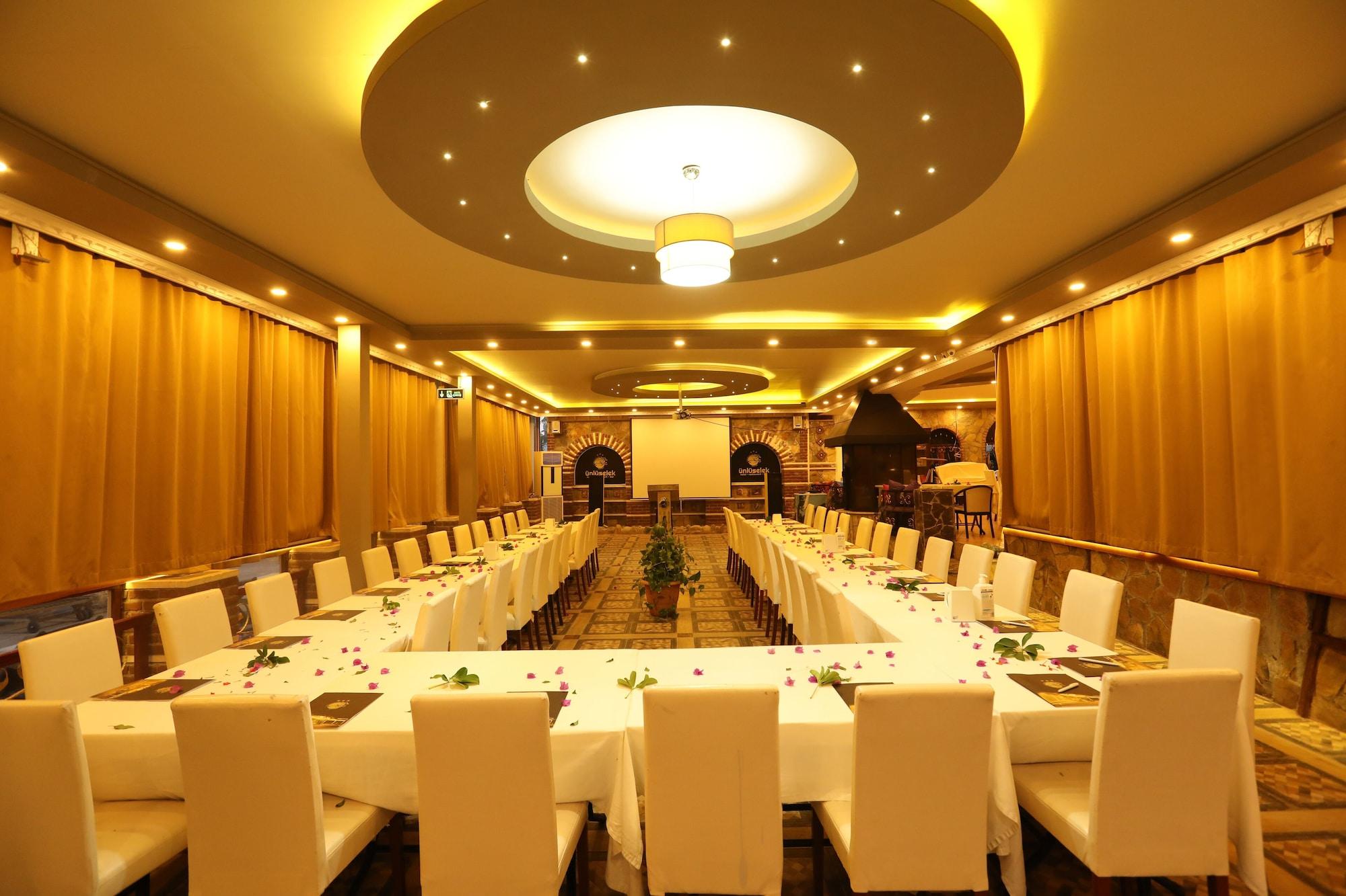 Sala de Reuniones Unluselek Hotel