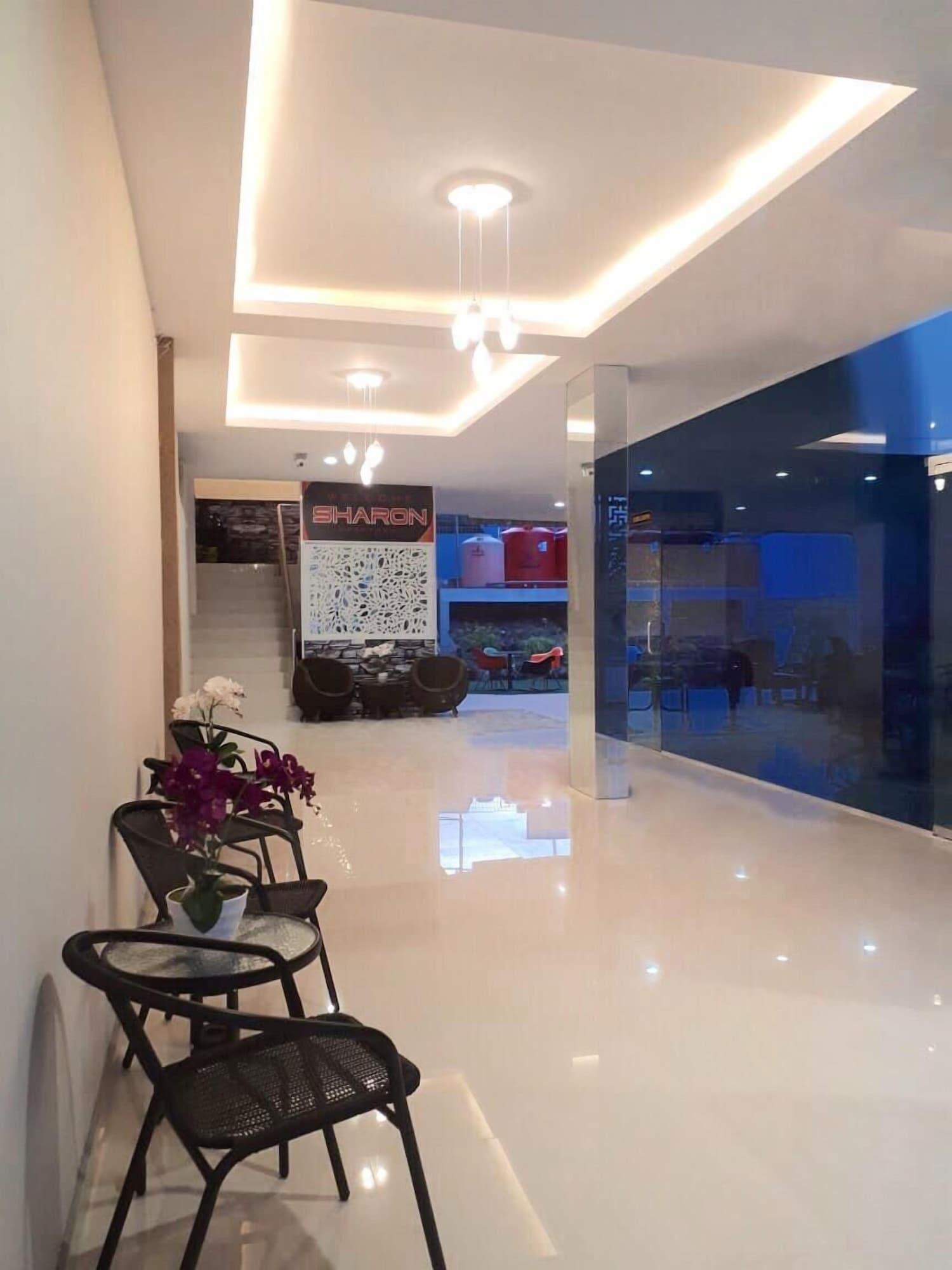 Vista Lobby Sharon Square