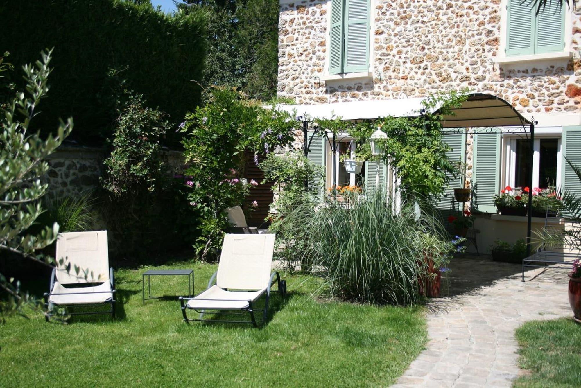 Vista Exterior Le Petit Nailly