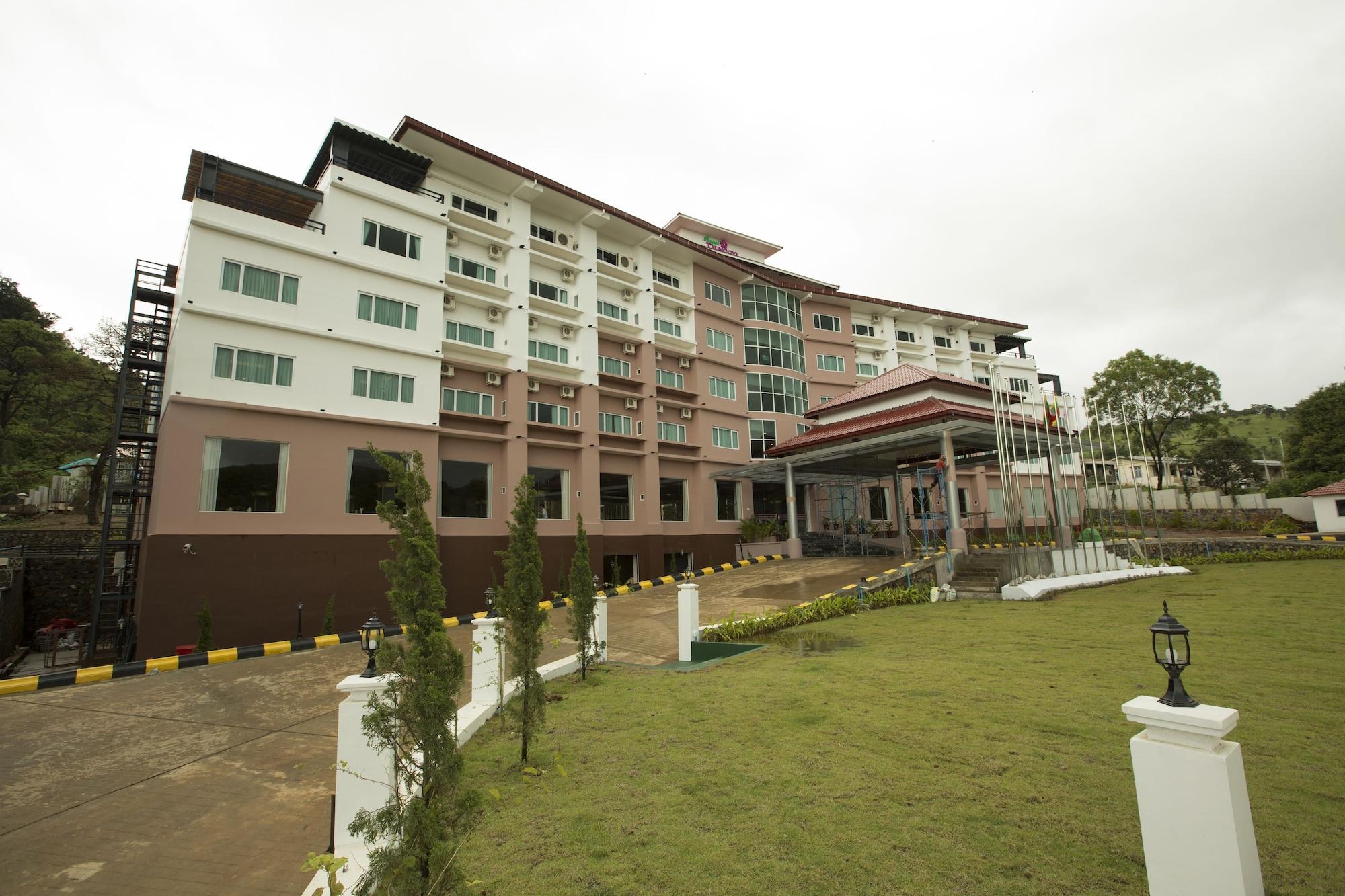 Vista Exterior Royal Taunggyi Hotel